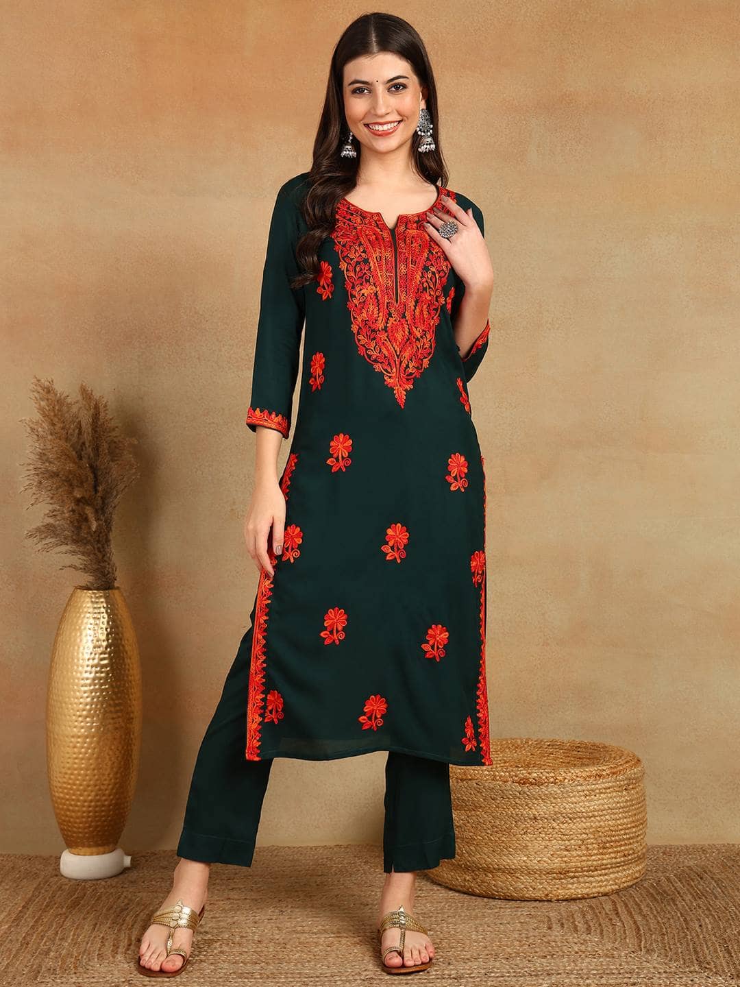 Vaamsi Rayon Embroidered Straight Women's Kurti - Green ( Pack of 1 ) - Kurtis, Tunics | Buy online on ZillyBuy