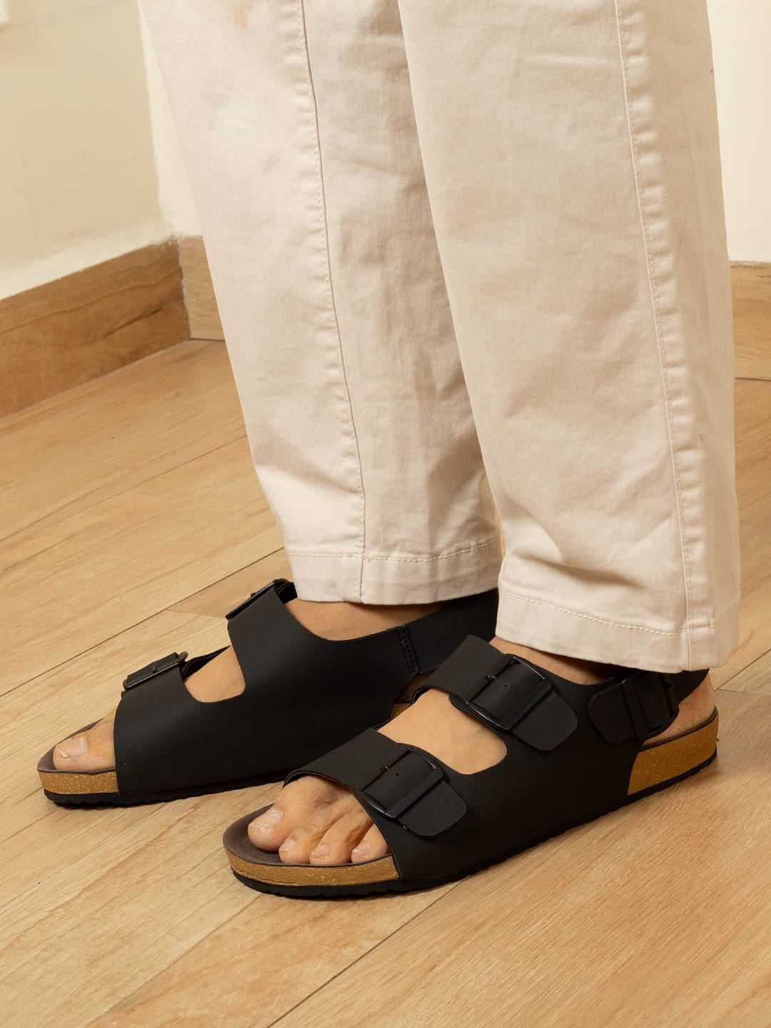     			Big Fox - Black Men's Sandals