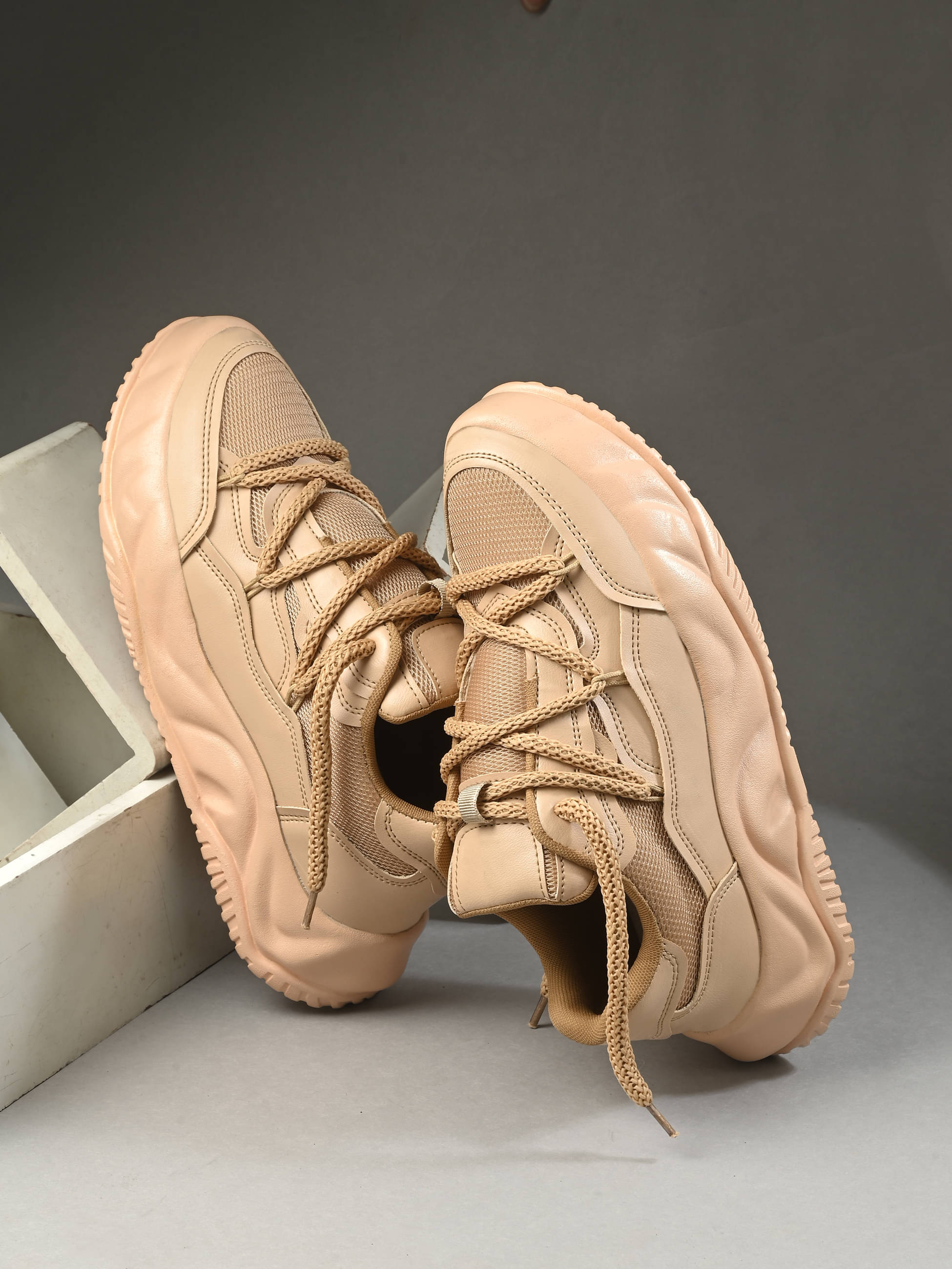     			Aadi Running Shoes Peach Men's Lifestyle Shoes