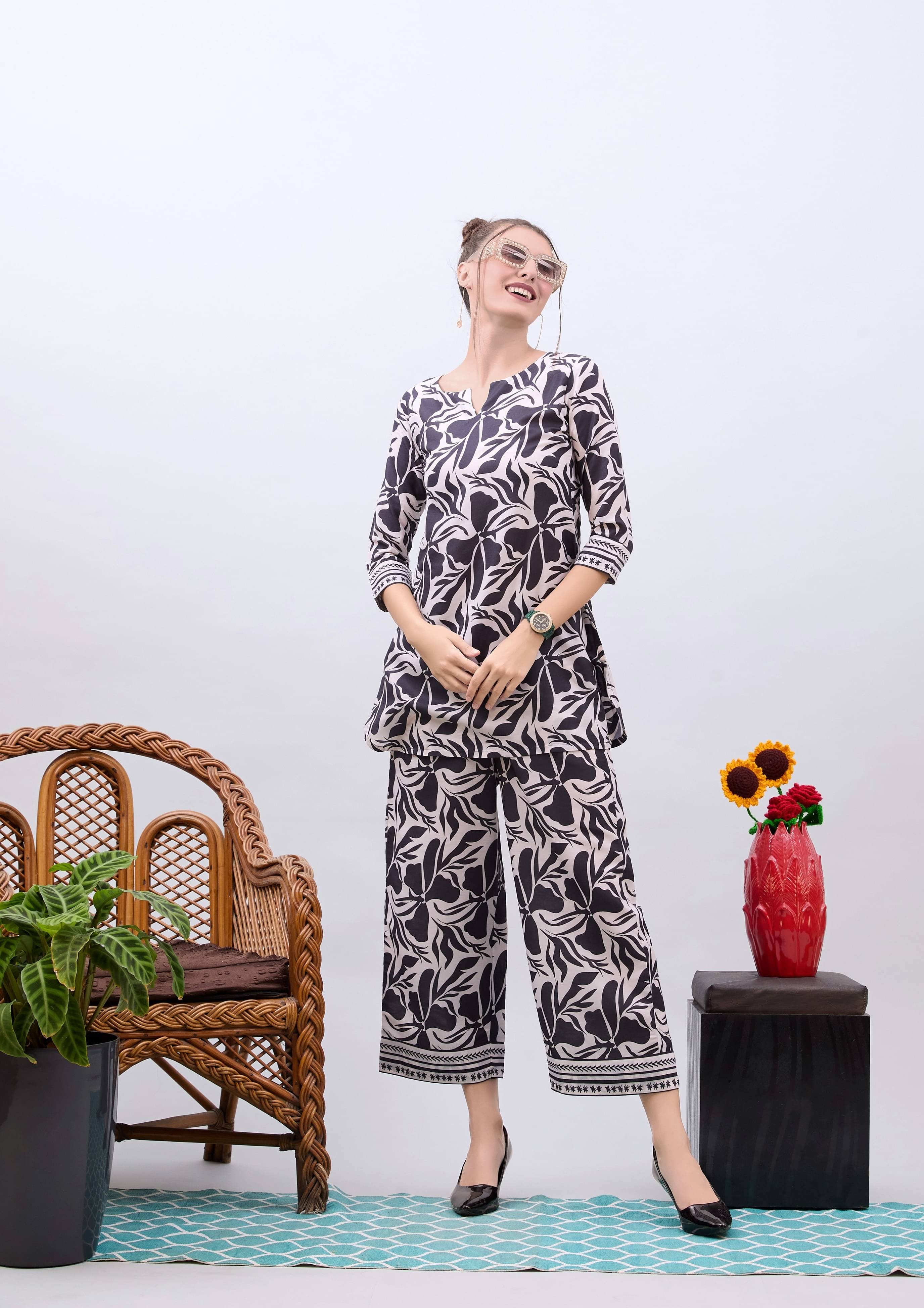     			Amarasha Women Printed Kurta With Trousers Co-Ord Set ( Black )
