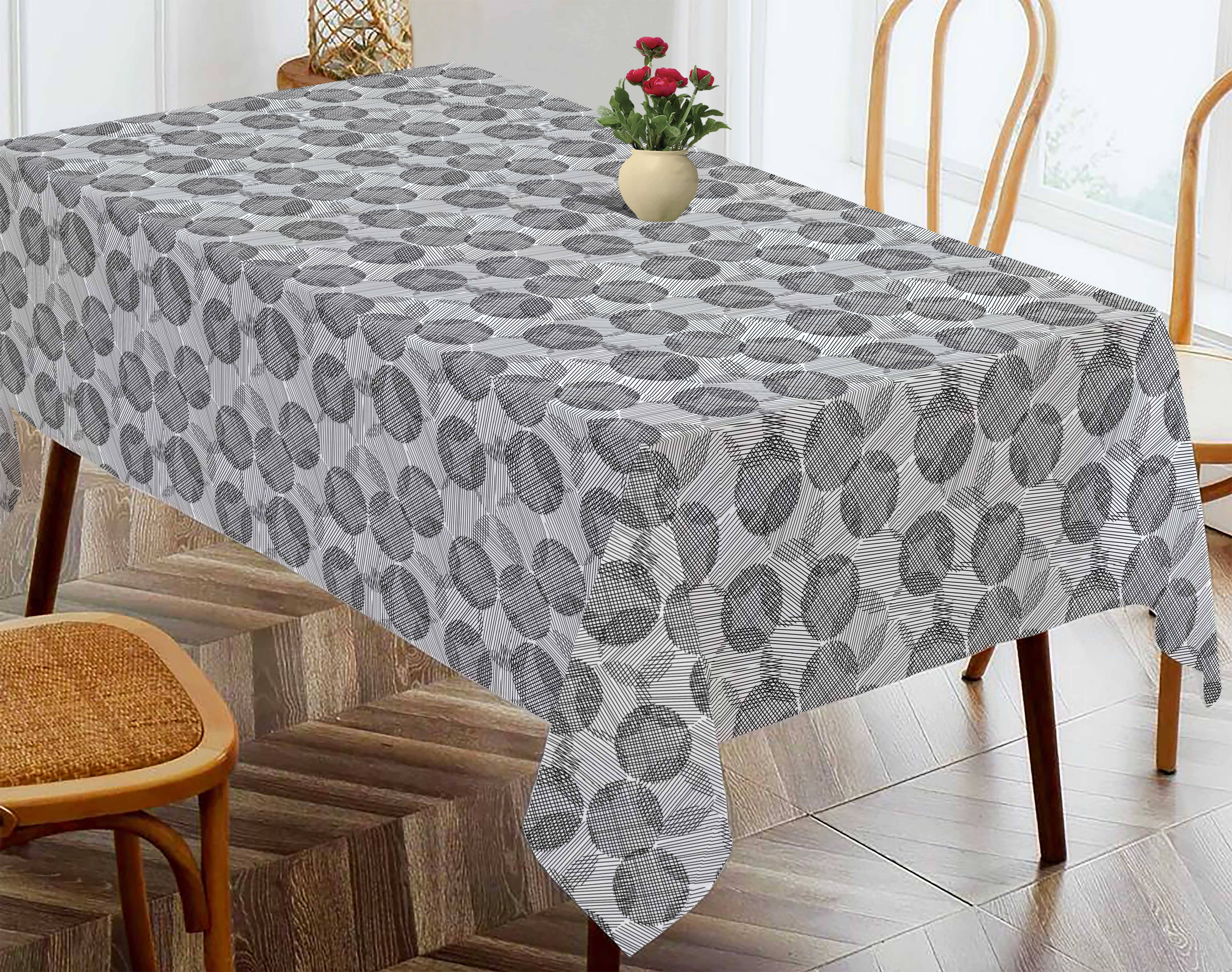 Oasis Home Tex Printed Cotton 4 Seater Rectangle Table Cover ( 152 x 138 ) cm Pack of 1 Black Oasis Home Tex Printed Cotton 4 Seater Rectangle Table Cover ( 152 x 138 ) cm Pack of 1 Black