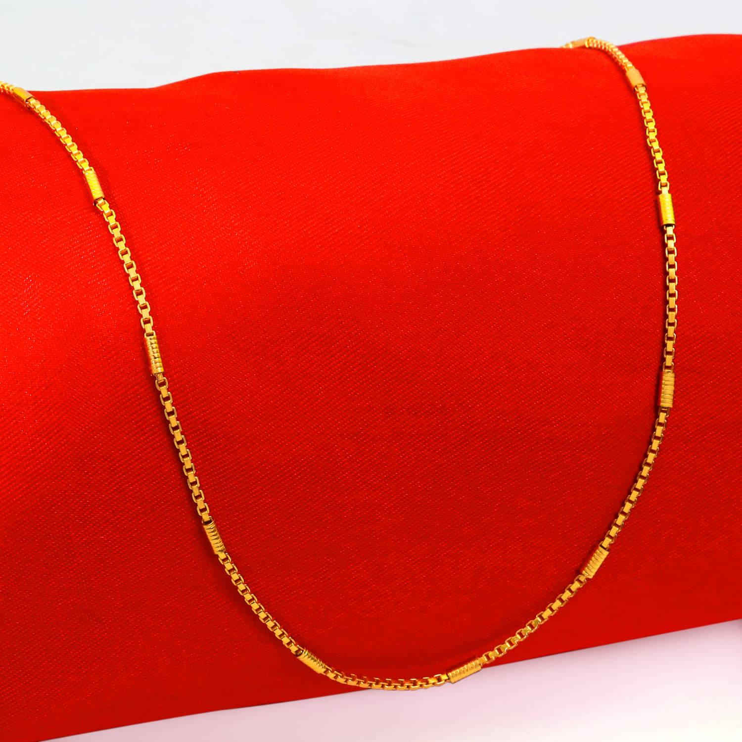     			Thrillz Gold Plated Brass Chain ( Pack of 1 )