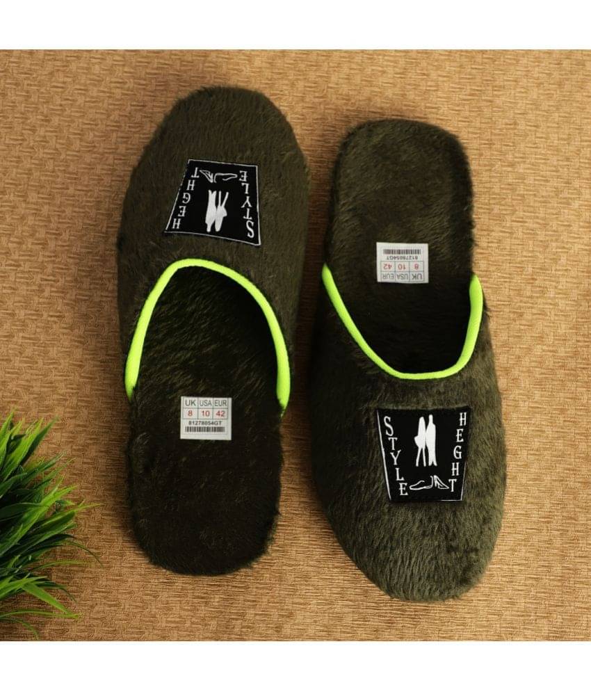     			Style Height Green Men's Fur Slipper