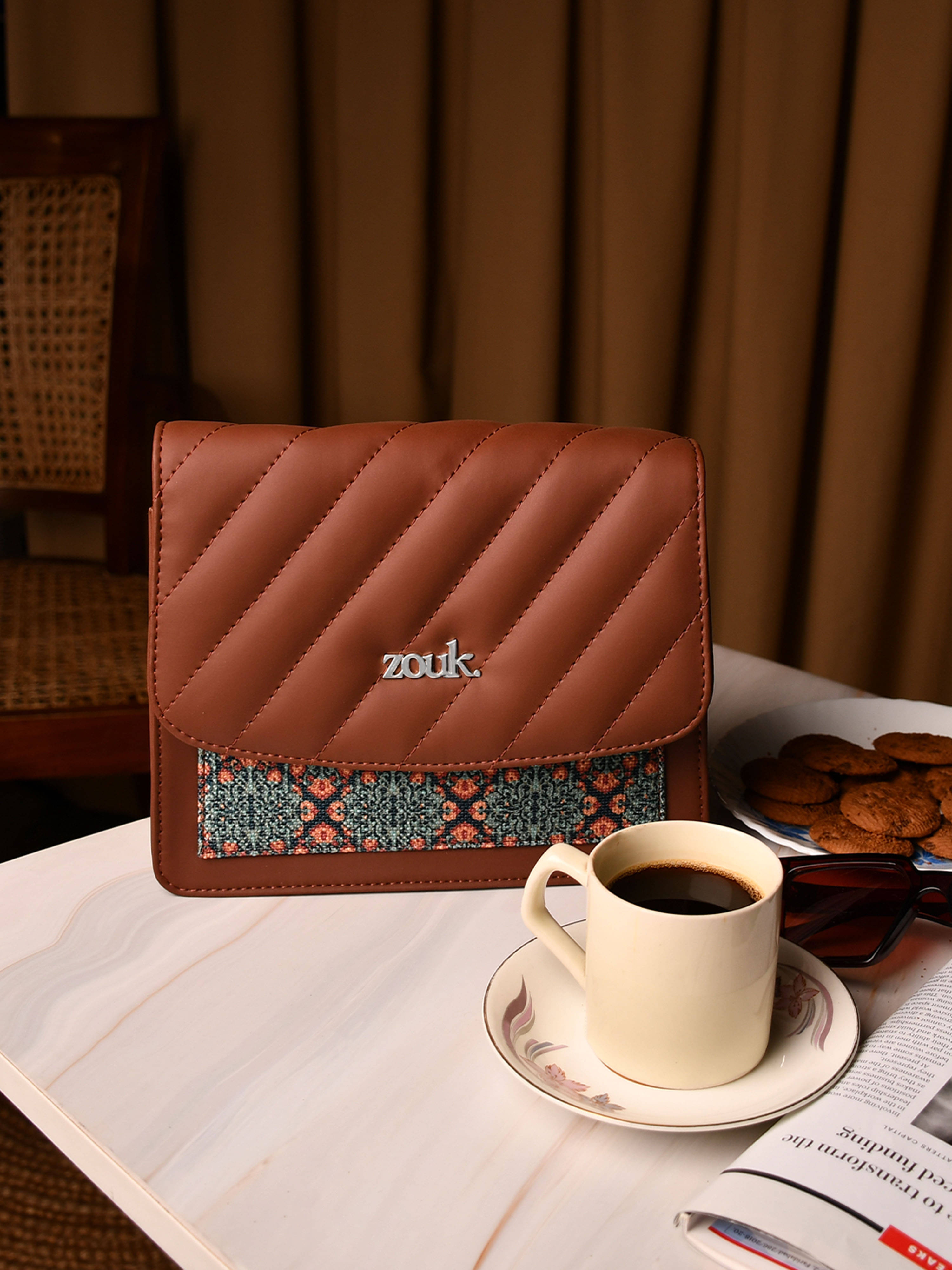     			Zouk Sling Bag Jute Set of 1 ( Green )