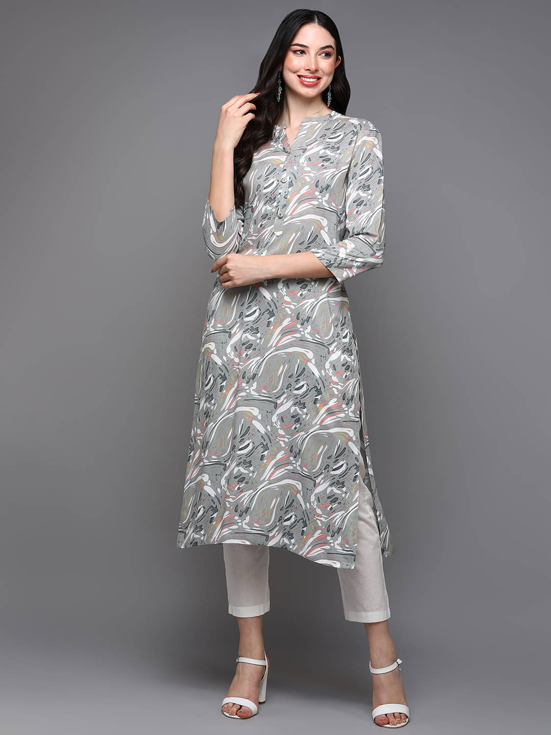Vaamsi Viscose Printed Straight Women's Kurti - Grey ( Pack of 1 ) Vaamsi Viscose Printed Straight Women's Kurti - Grey ( Pack of 1 )