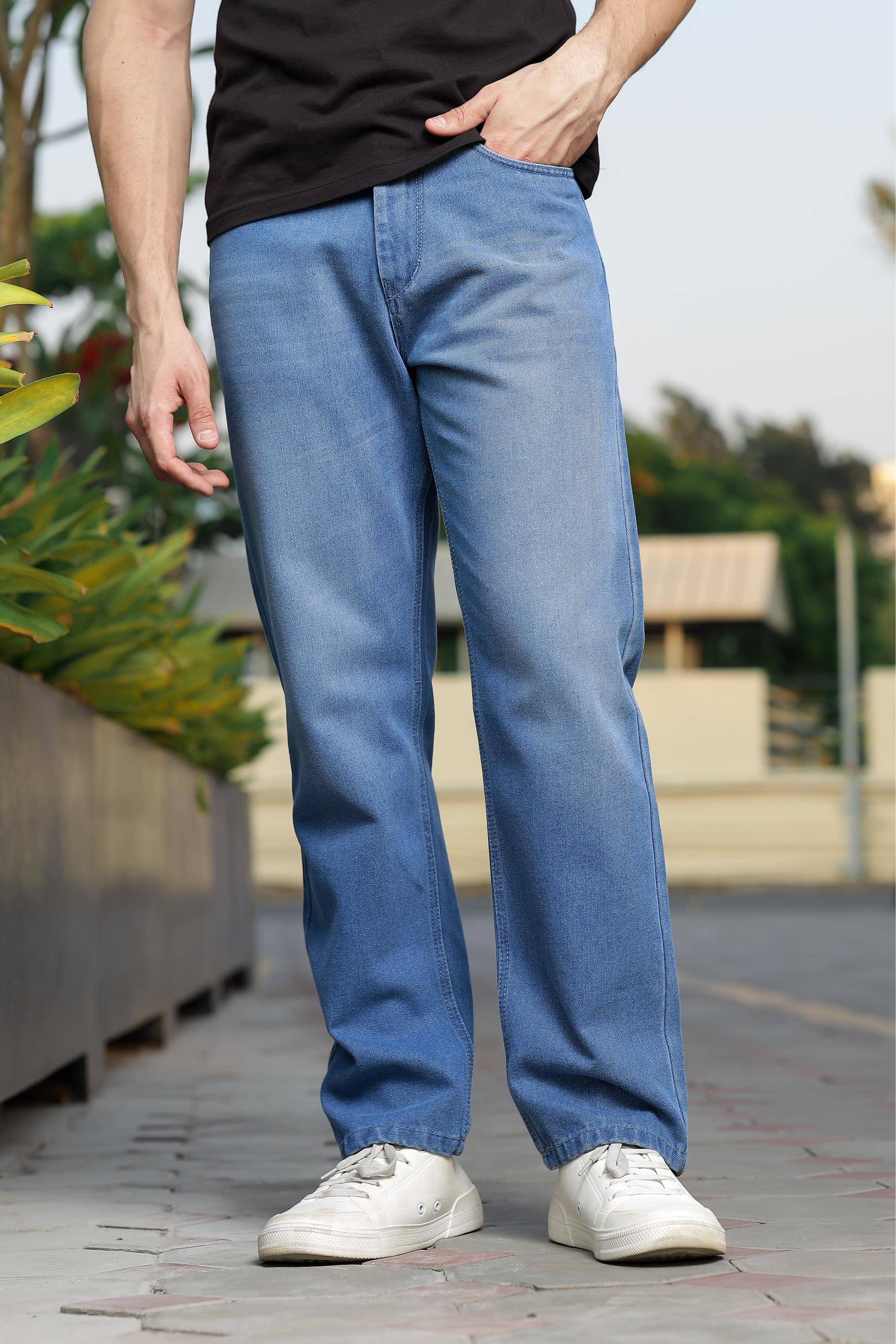 RAGZO Relaxed Faded Men's Jeans - Blue ( Pack of 1 ) RAGZO Relaxed Faded Men's Jeans - Blue ( Pack of 1 )