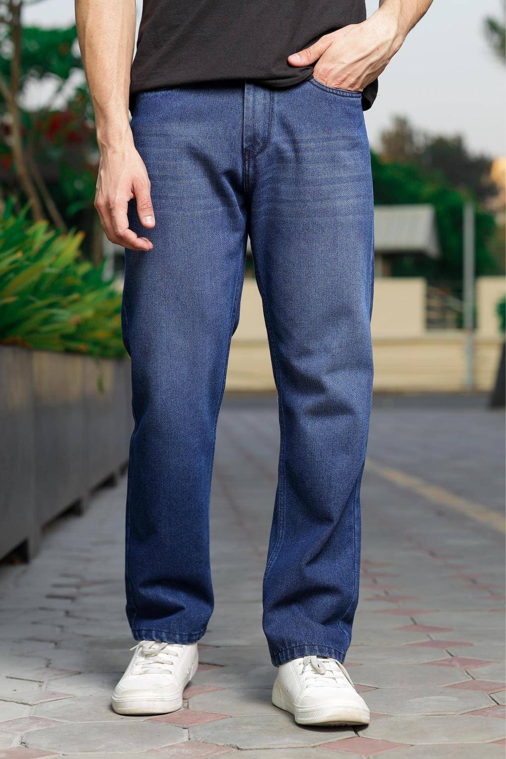 RAGZO Relaxed Faded Men's Jeans - Blue ( Pack of 1 ) RAGZO Relaxed Faded Men's Jeans - Blue ( Pack of 1 )