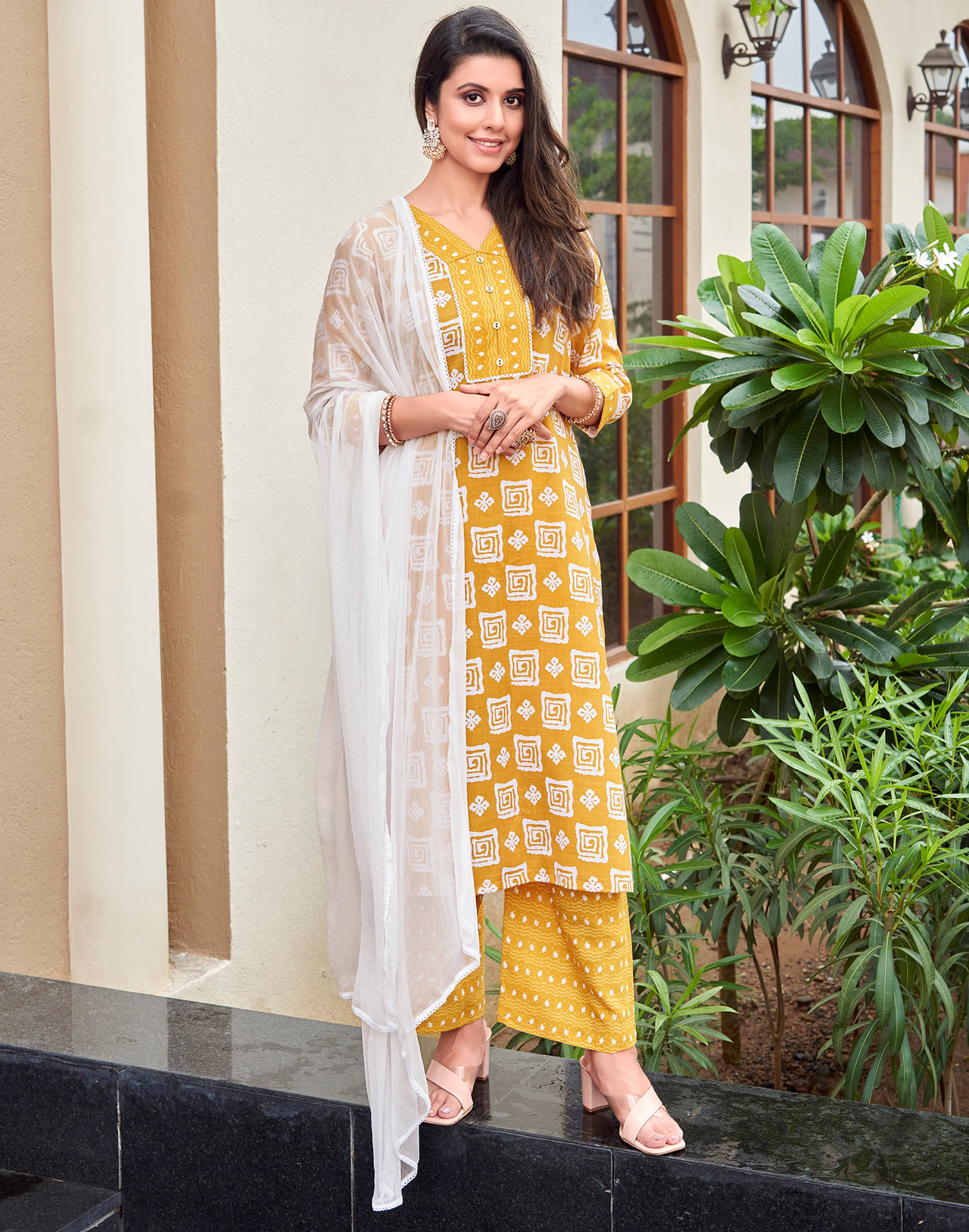 Skylee Cotton Printed Kurti With Pants Women's Stitched Salwar Suit - Yellow ( Pack of 1 ) Skylee Cotton Printed Kurti With Pants Women's Stitched Salwar Suit - Yellow ( Pack of 1 )