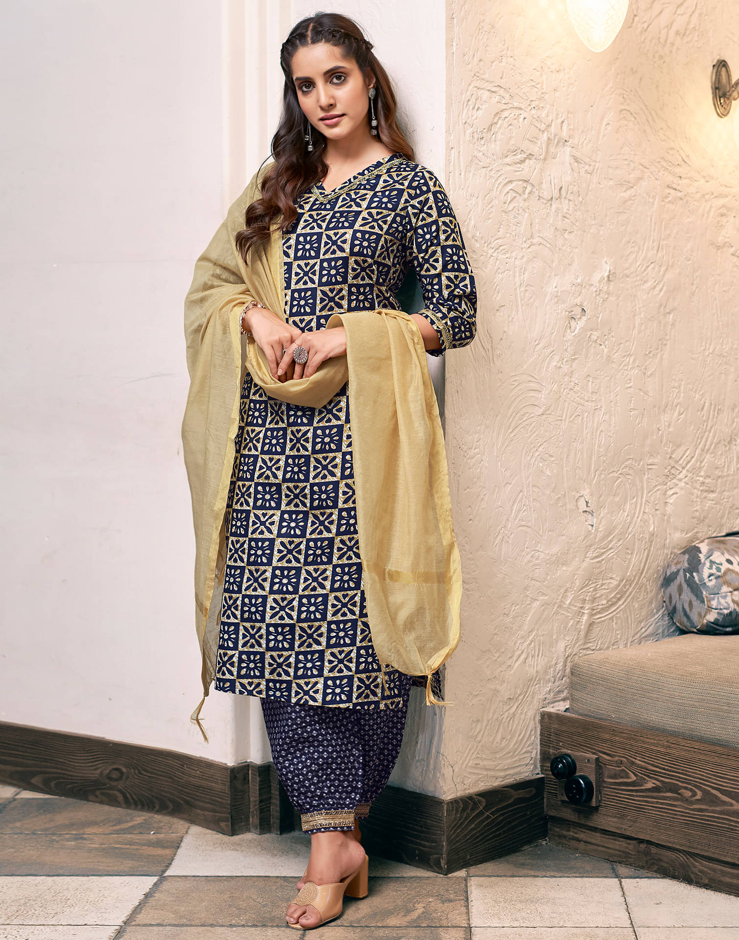     			Skylee Cotton Blend Printed Kurti With Pants Women's Stitched Salwar Suit - Navy Blue ( Pack of 1 )