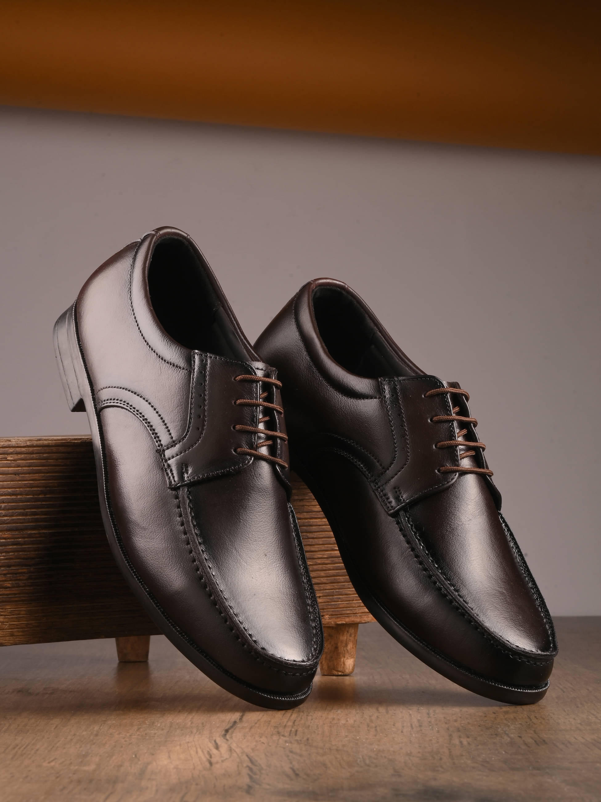     			viv Brown Men's Derby Formal Shoes