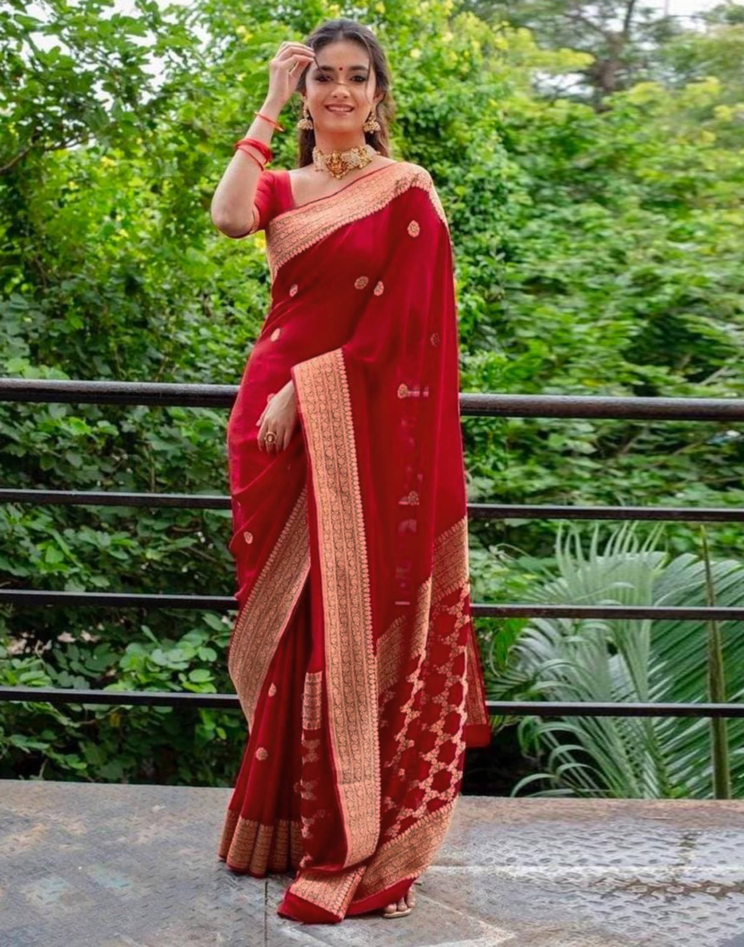     			Samah Art Silk Woven Saree With Unstitched Blouse Piece ( Maroon )
