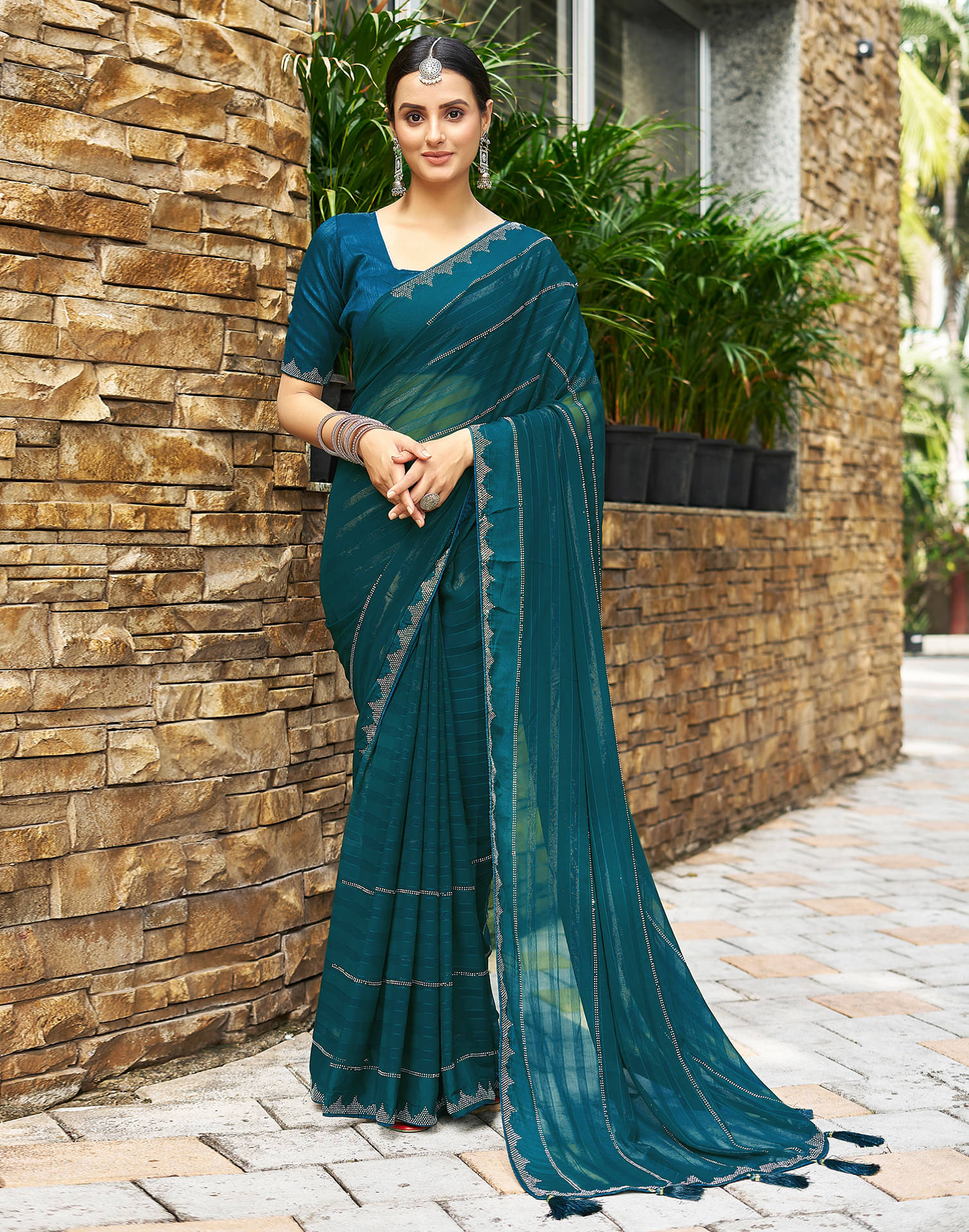 Samah Georgette Embellished Saree With Unstitched Blouse Piece ( LightBLue ) Samah Georgette Embellished Saree With Unstitched Blouse Piece ( LightBLue )
