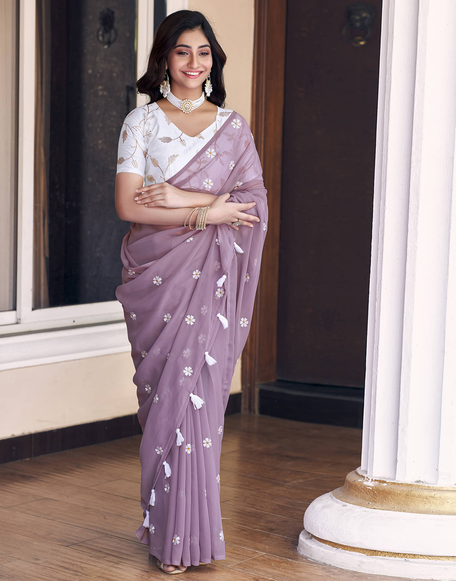 Samah Georgette Embroidered Saree With Unstitched Blouse Piece ( Mauve ) Samah Georgette Embroidered Saree With Unstitched Blouse Piece ( Mauve )