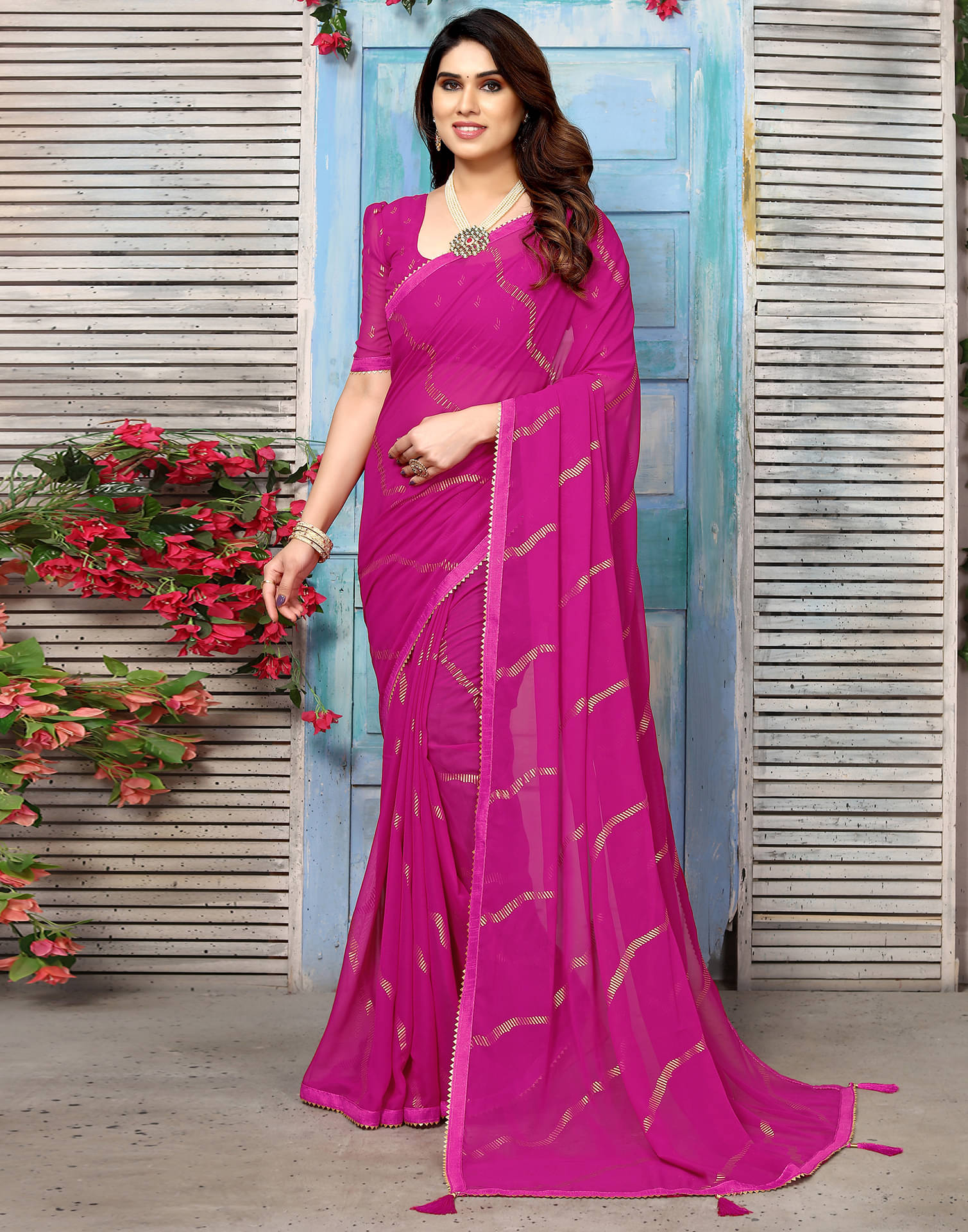 Samah Georgette Printed Saree With Unstitched Blouse Piece ( Rani ) Samah Georgette Printed Saree With Unstitched Blouse Piece ( Rani )