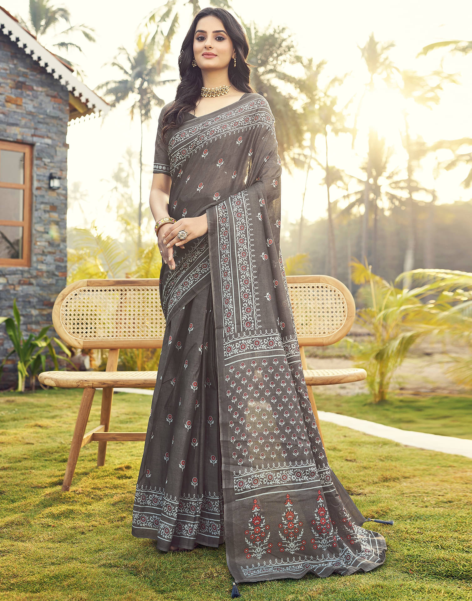 Samah Cotton Printed Ready to Wear Saree With Unstitched Blouse Piece ( Dark Grey ) Samah Cotton Printed Ready to Wear Saree With Unstitched Blouse Piece ( Dark Grey )