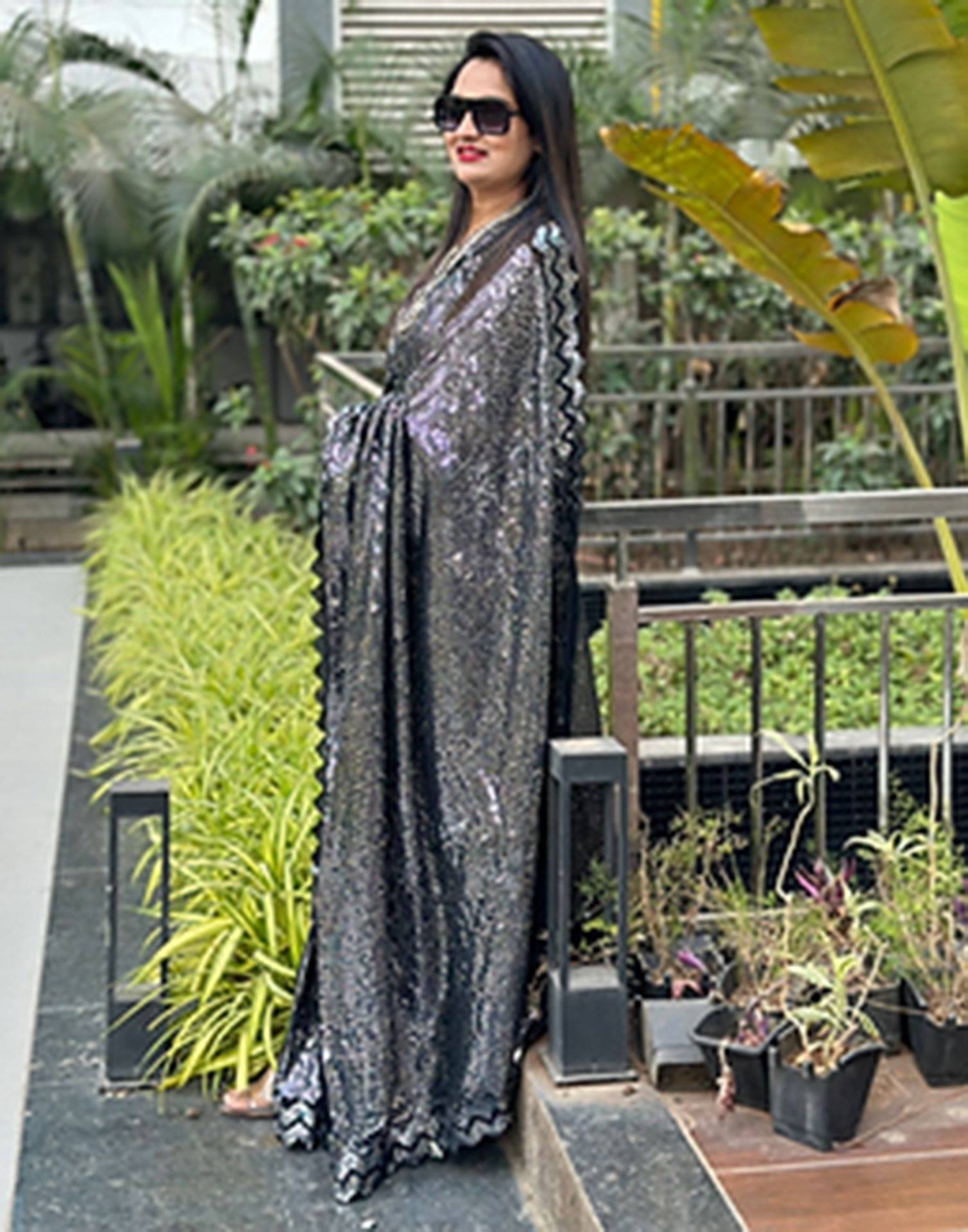     			Samah Georgette Embellished Saree With Unstitched Blouse Piece ( Black )