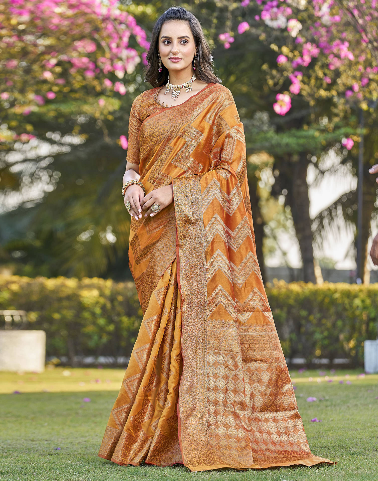     			Samah Organza Woven Saree With Unstitched Blouse Piece ( Yellow )
