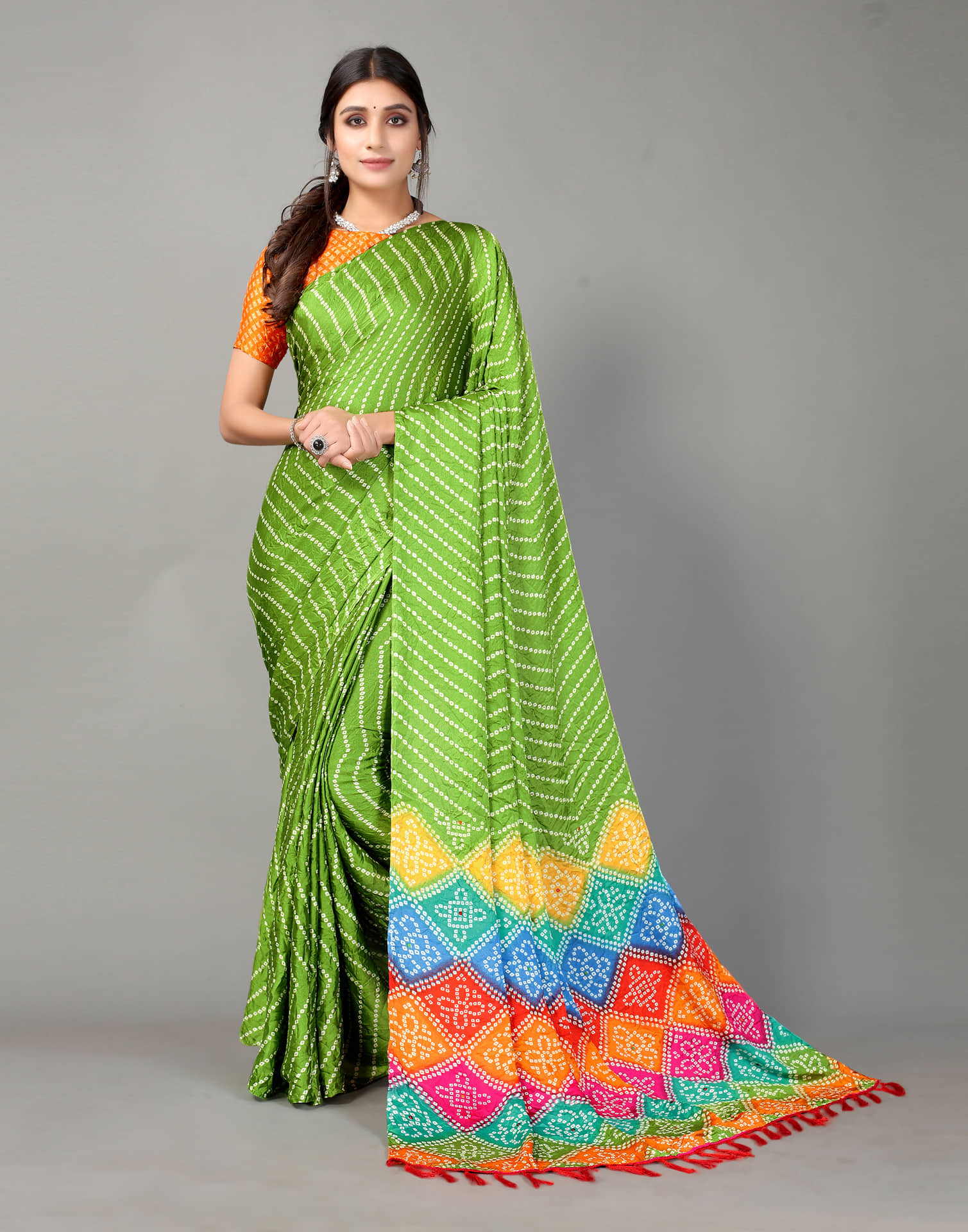 Samah Silk Printed Saree With Unstitched Blouse Piece ( Lime Green ) - Sarees | Buy online on ZillyBuy