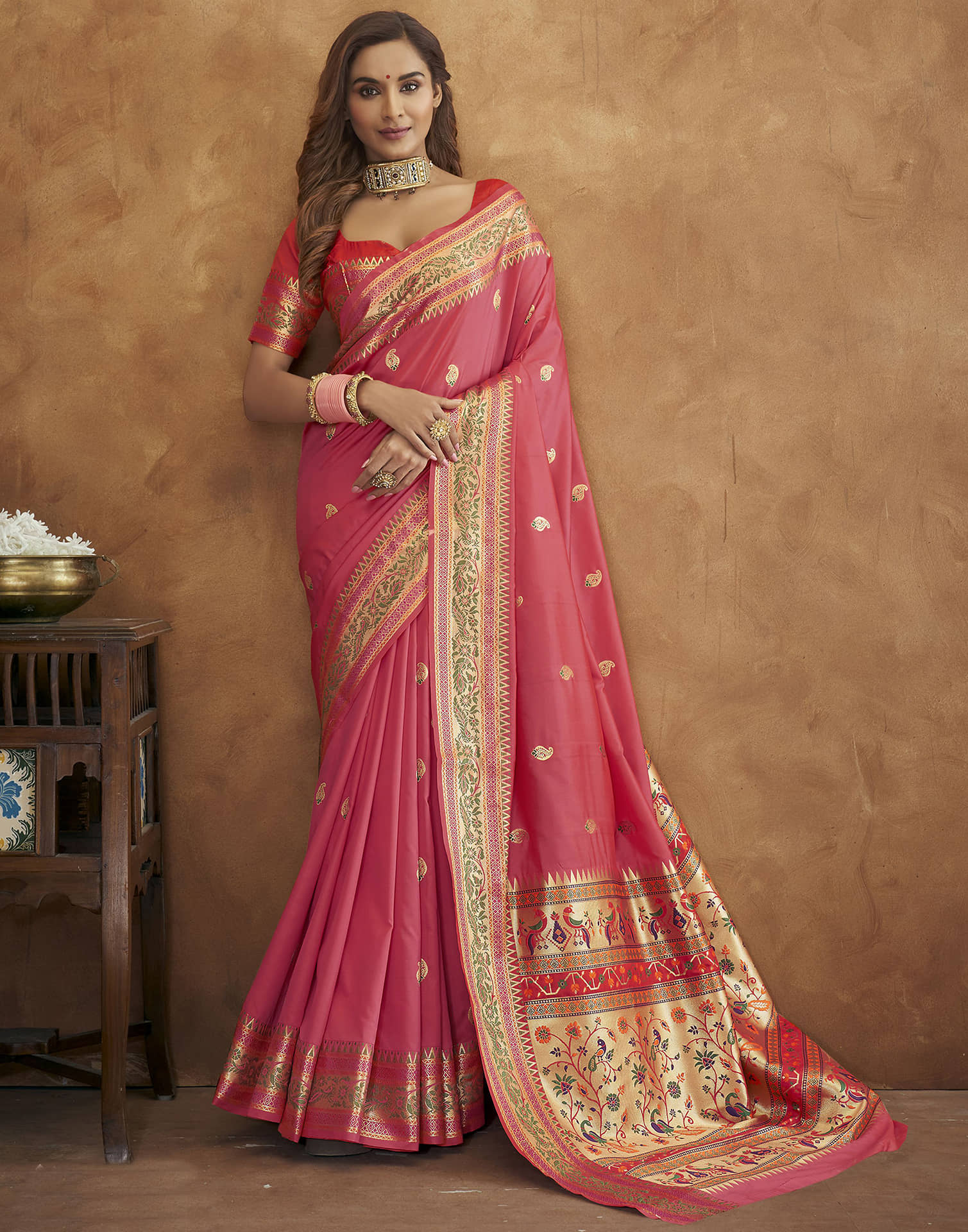 Samah Silk Woven Saree With Unstitched Blouse Piece ( Pink ) - Sarees | Buy online on ZillyBuy