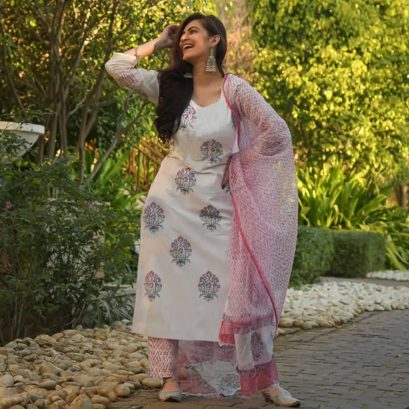 kedar fab Rayon Printed Kurti With Pants Women's Stitched Salwar Suit - White ( Pack of 1 ) kedar fab Rayon Printed Kurti With Pants Women's Stitched Salwar Suit - White ( Pack of 1 )