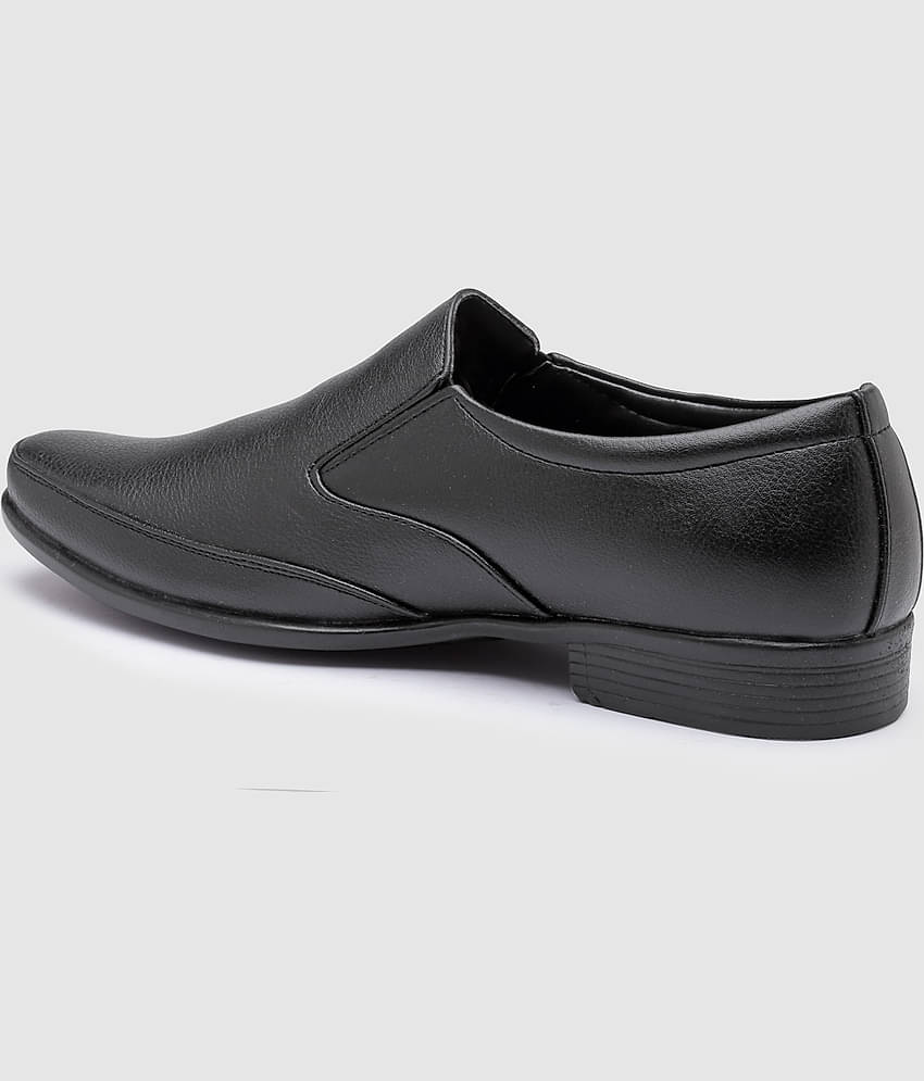 Action Tan Men's Derby Formal Shoes