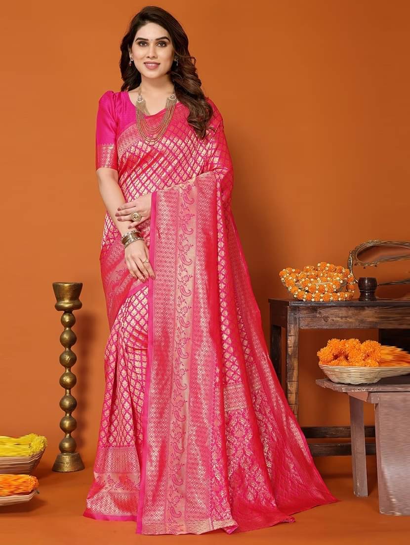 GARIYA Banarasi Silk Embellished Saree With Unstitched Blouse Piece ( Rani ) GARIYA Banarasi Silk Embellished Saree With Unstitched Blouse Piece ( Rani )