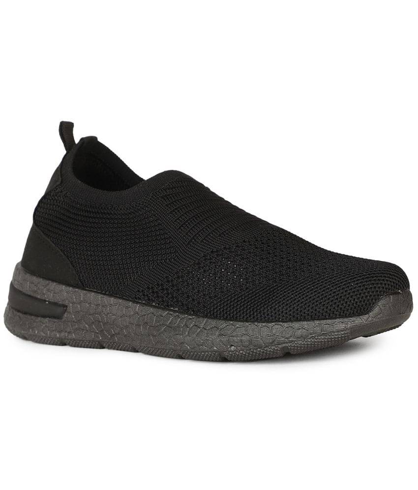     			Bata - Black Women's Running Shoes