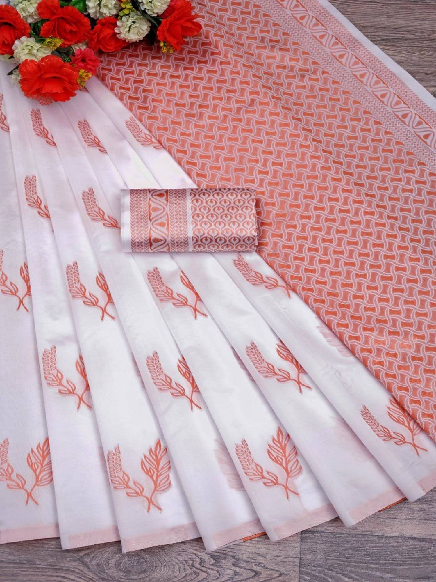     			JULEE Banarasi Silk Embellished Saree With Unstitched Blouse Piece ( White )