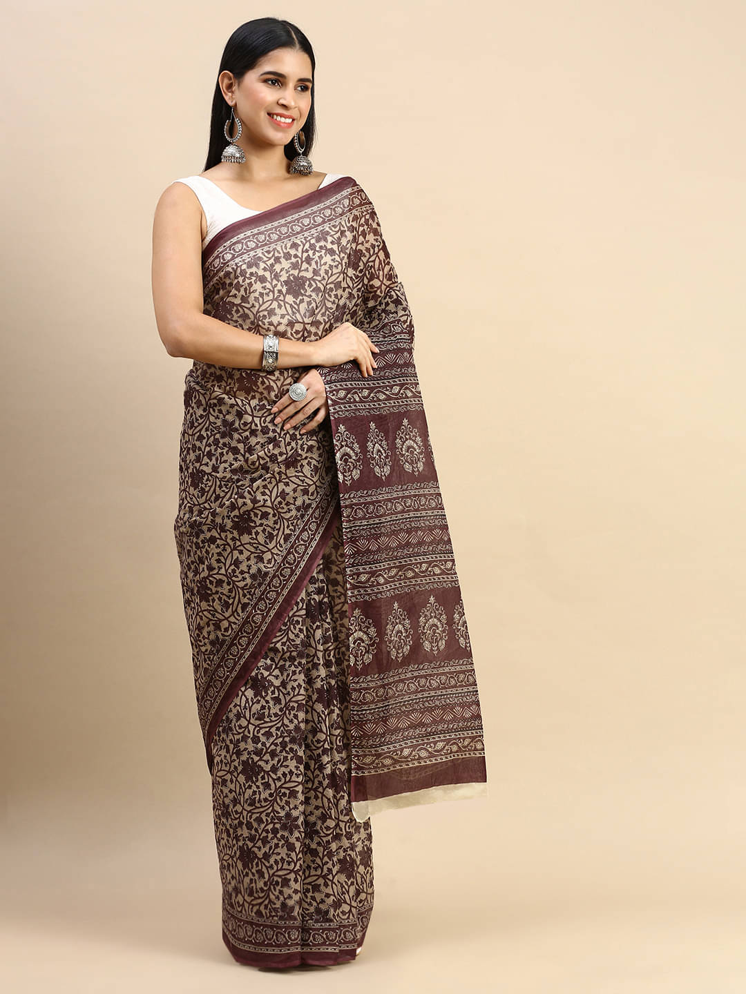 SHANVIKA Cotton Printed Saree Without Blouse Piece ( Brown ) SHANVIKA Cotton Printed Saree Without Blouse Piece ( Brown )