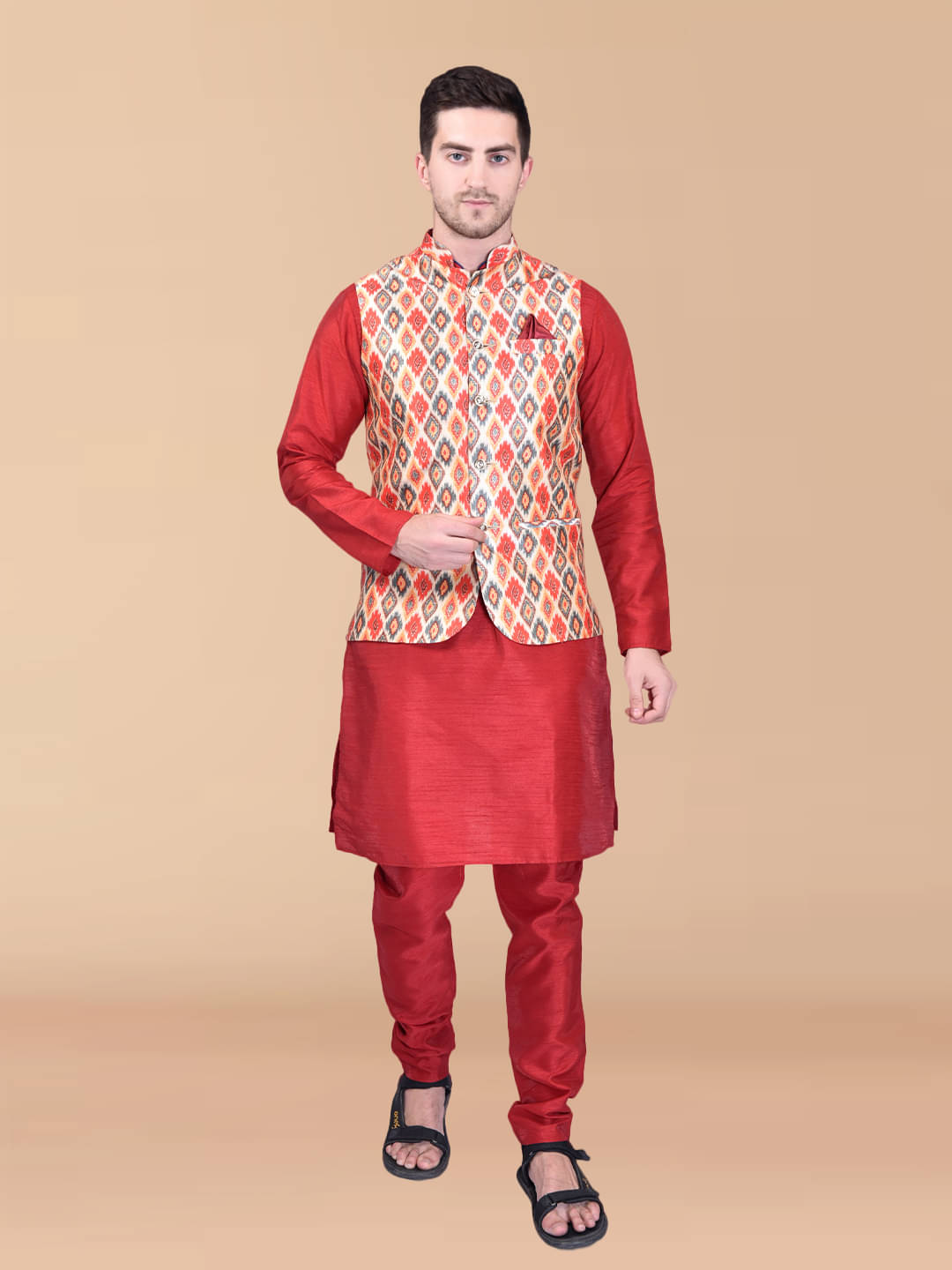     			PRINTCULTR Red Silk Regular Fit Men's Kurta Pyjama Set ( Pack of 1 )