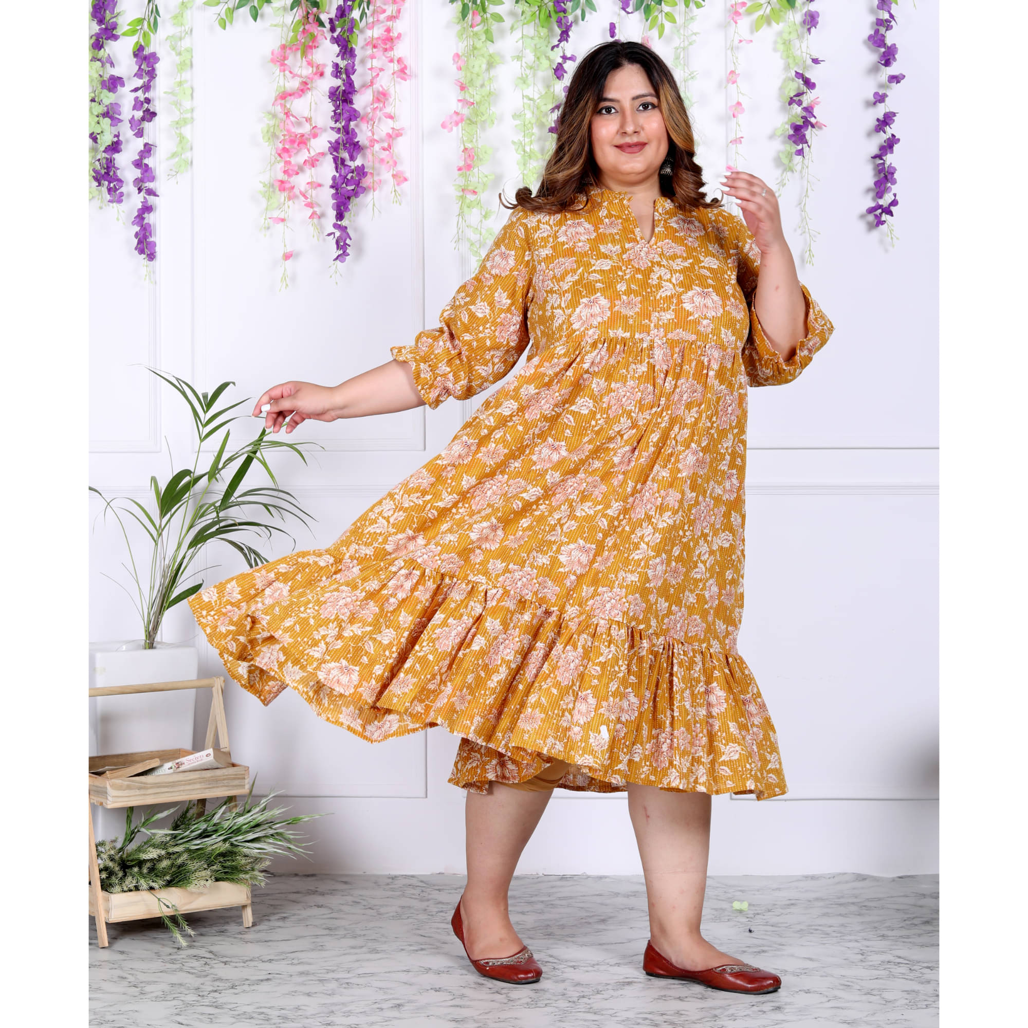 Swasti Cotton Blend Printed Anarkali Women's Kurti - Yellow ( Pack of 1 ) Swasti Cotton Blend Printed Anarkali Women's Kurti - Yellow ( Pack of 1 )