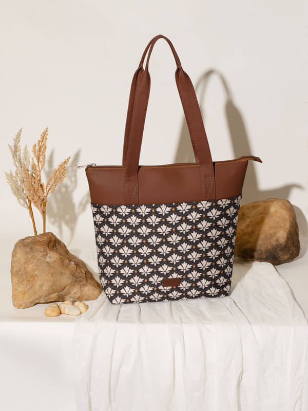     			Zouk Tote Bag Jute Set of 1 ( Black )