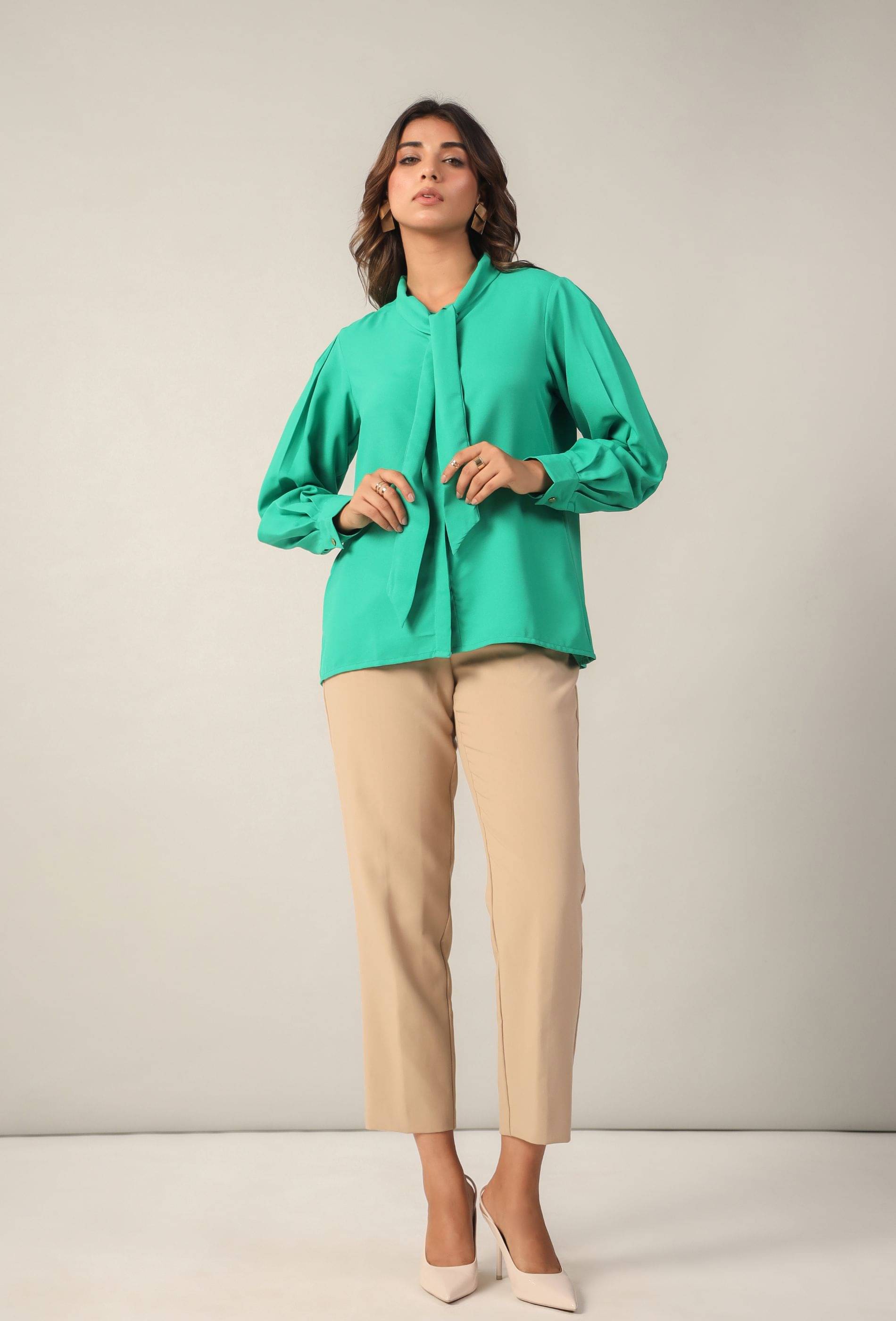 June 9 Clothing Women Solid Polyester Shirt ( Green ) June 9 Clothing Women Solid Polyester Shirt ( Green )