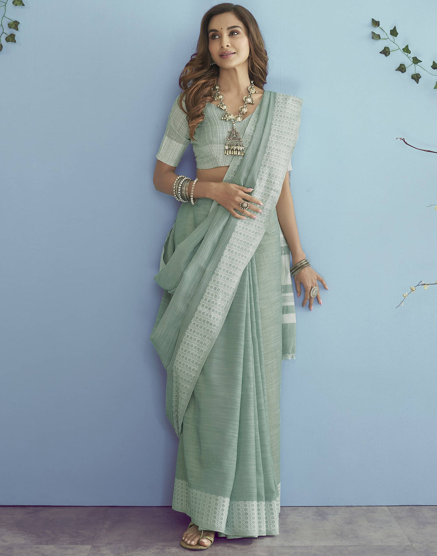 Satrani Cotton Woven Saree With Unstitched Blouse Piece ( Light Green )     			Satrani Cotton Woven Saree With Unstitched Blouse Piece ( Light Green )
