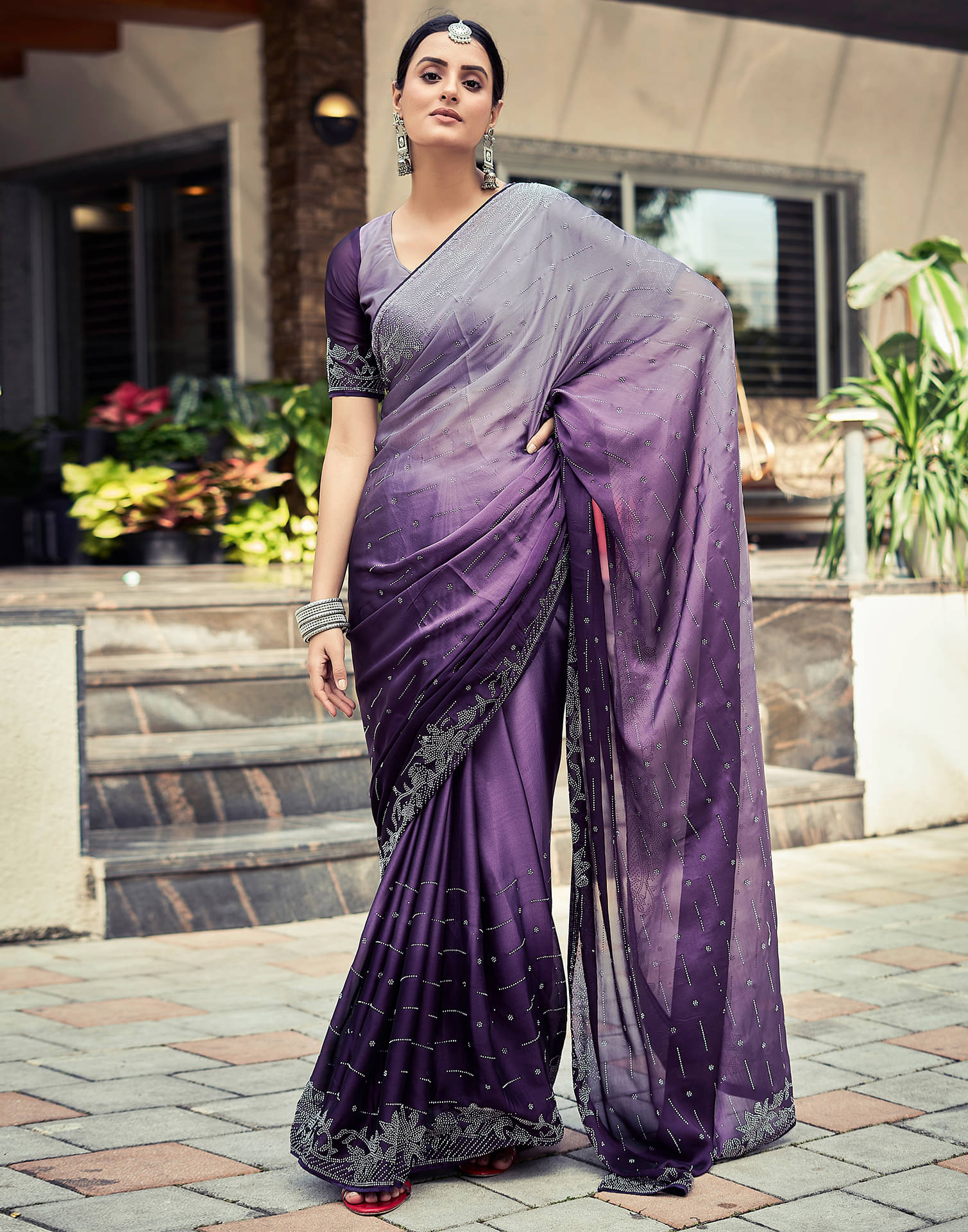     			Satrani Georgette Embellished Saree With Unstitched Blouse Piece ( Wine )