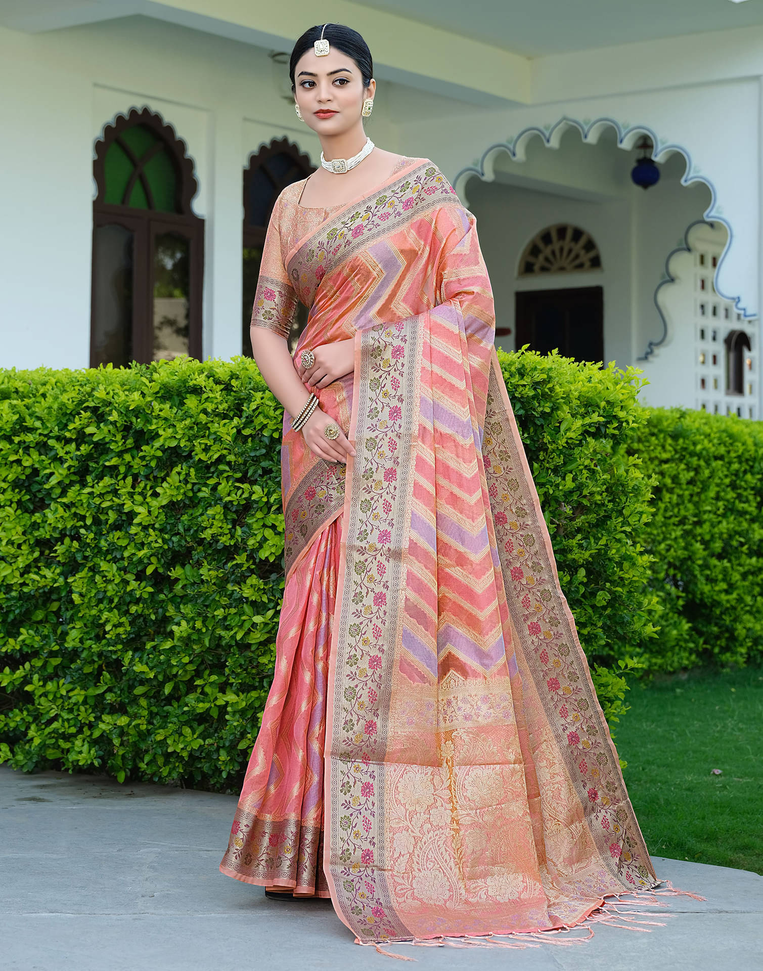     			Satrani Organza Woven Saree With Unstitched Blouse Piece ( Pink )