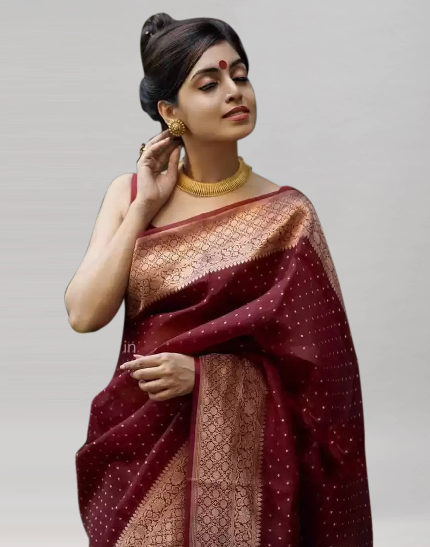     			Satrani Silk Blend Woven Saree With Unstitched Blouse Piece ( Maroon )