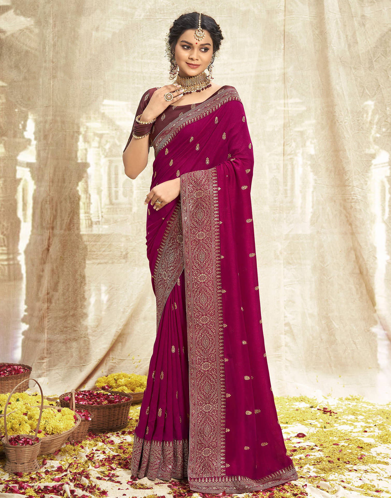     			Satrani Silk Embroidered Saree With Unstitched Blouse Piece ( Maroon )