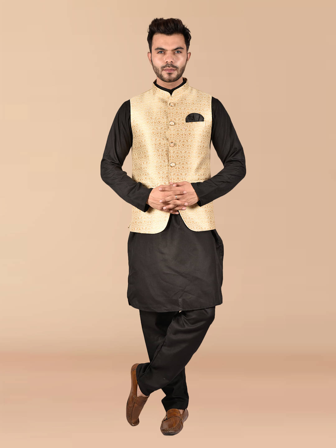     			PRINTCULTR Black Cotton Regular Fit Men's Kurta Pyjama Set ( Pack of 1 )