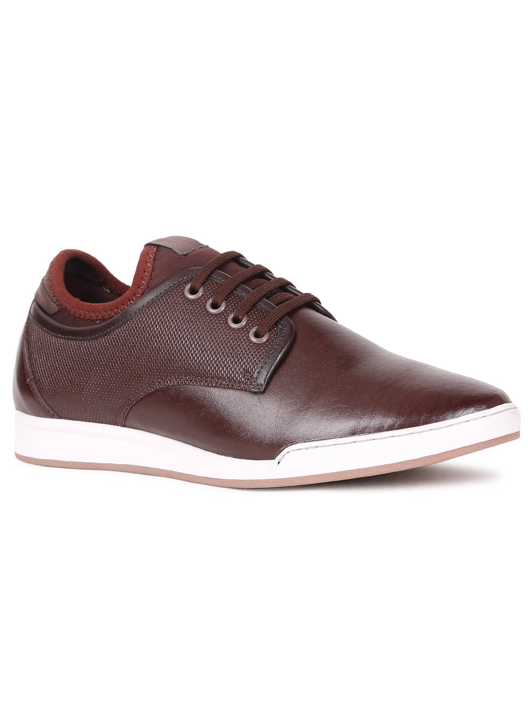     			Bata Brown Men's Sneakers