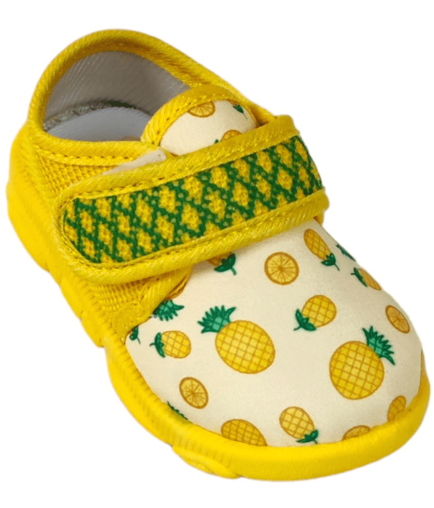     			COOLZ - Yellow Booties For Baby Boy & Baby Girl 1 - 1.5 Years ( Pack of 1 )