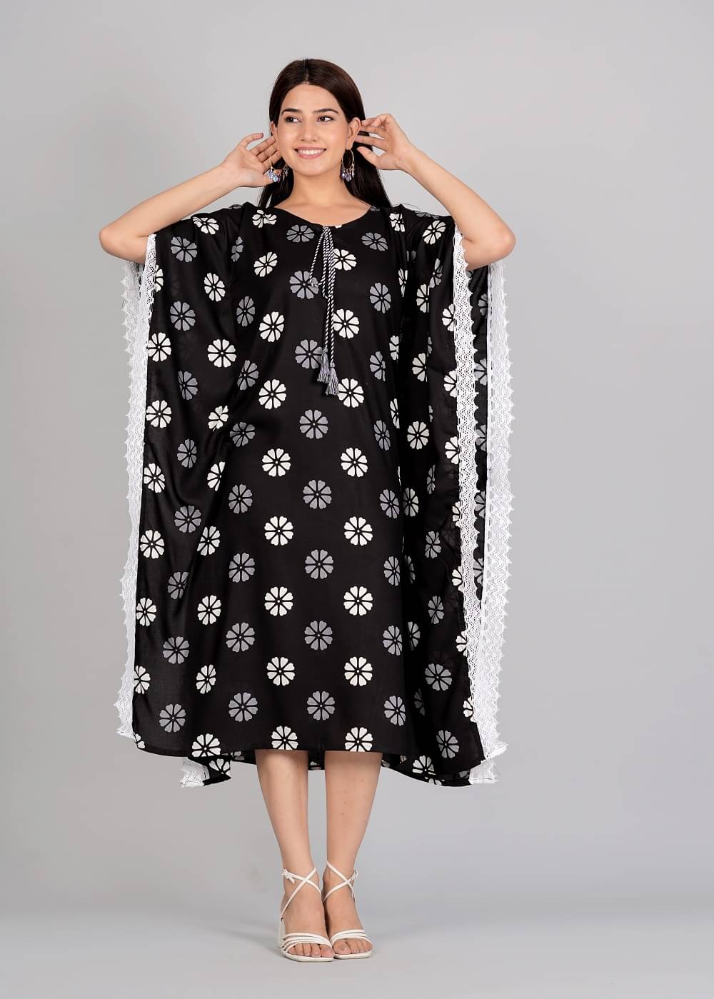 Gobya Rayon Printed Kaftan Women's Kurti - Black ( Pack of 1 ) Gobya Rayon Printed Kaftan Women's Kurti - Black ( Pack of 1 )