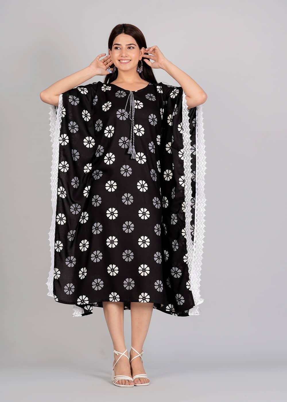 Gobya Rayon Printed Kaftan Women's Kurti - Black ( Pack of 1 ) - Kurtis, Tunics | Buy online on ZillyBuy