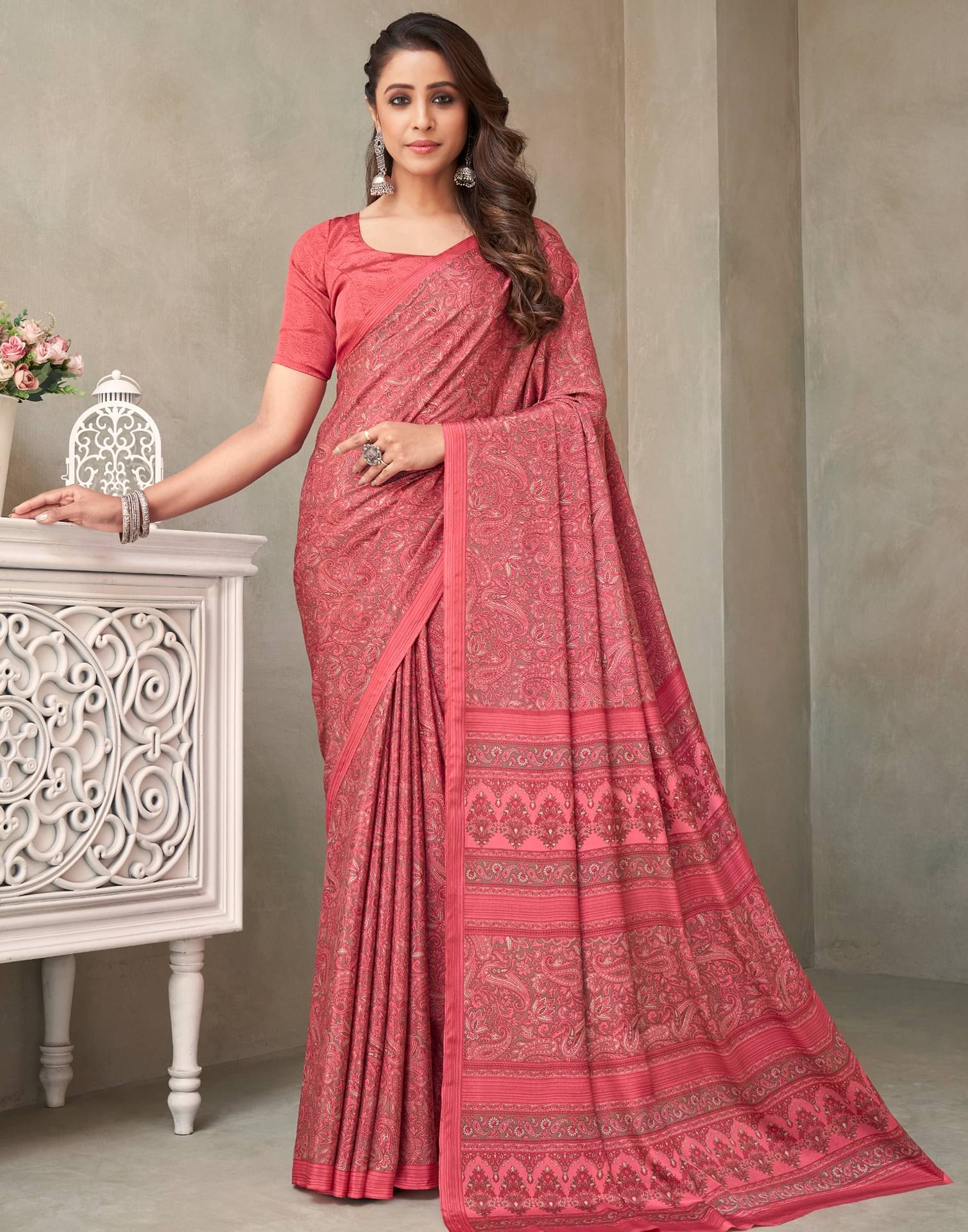 Satrani Crepe Printed Saree With Unstitched Blouse Piece ( Rust ) Satrani Crepe Printed Saree With Unstitched Blouse Piece ( Rust )