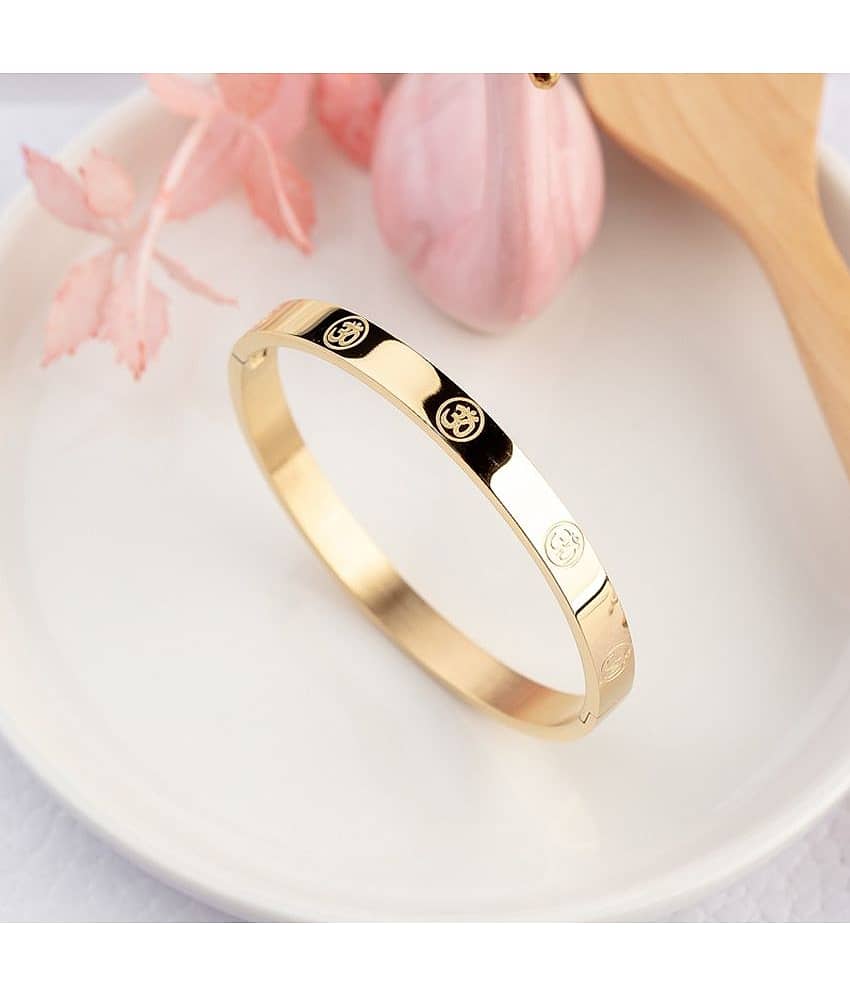 FASHION FRILL Gold Bracelet ( Pack of 1 ) - Bangles & Bracelets | Buy online on ZillyBuy