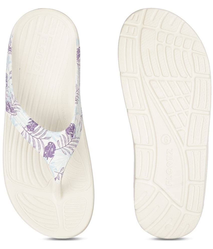     			Floatz White Women's Slipper