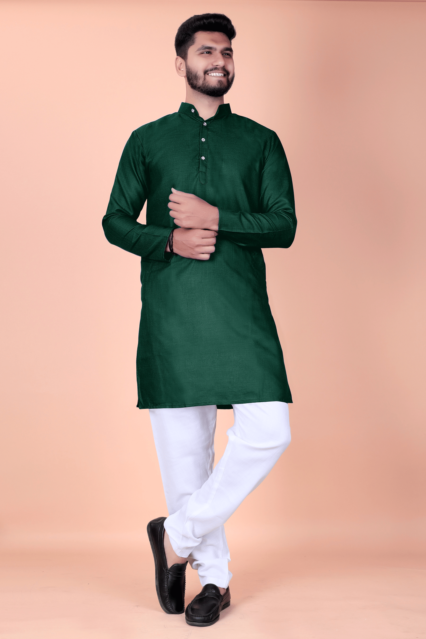     			Reyansh4u Dark Green Cotton Blend Men's Regular Kurta ( Pack of 1 )