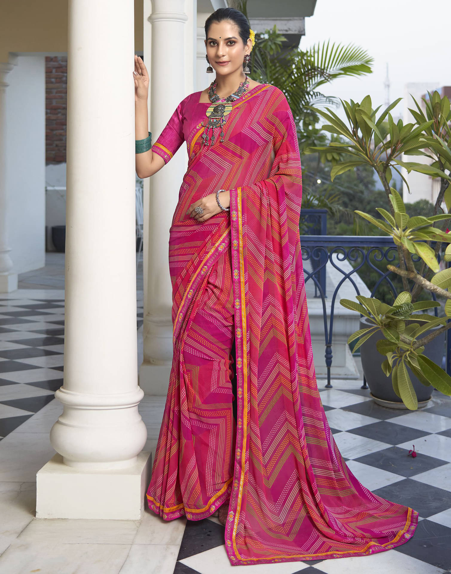 Samah Georgette Printed Saree With Unstitched Blouse Piece ( Rani ) Samah Georgette Printed Saree With Unstitched Blouse Piece ( Rani )