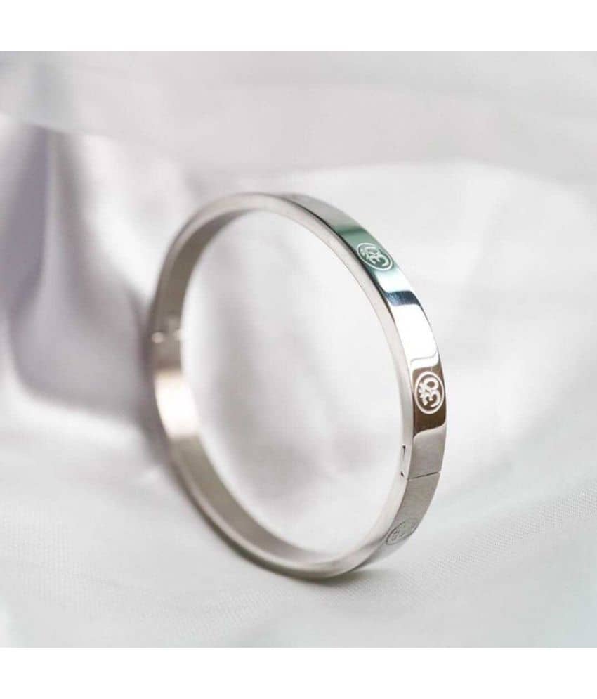 FASHION FRILL Silver Bracelet ( Pack of 1 ) - Bangles & Bracelets | Buy online on ZillyBuy