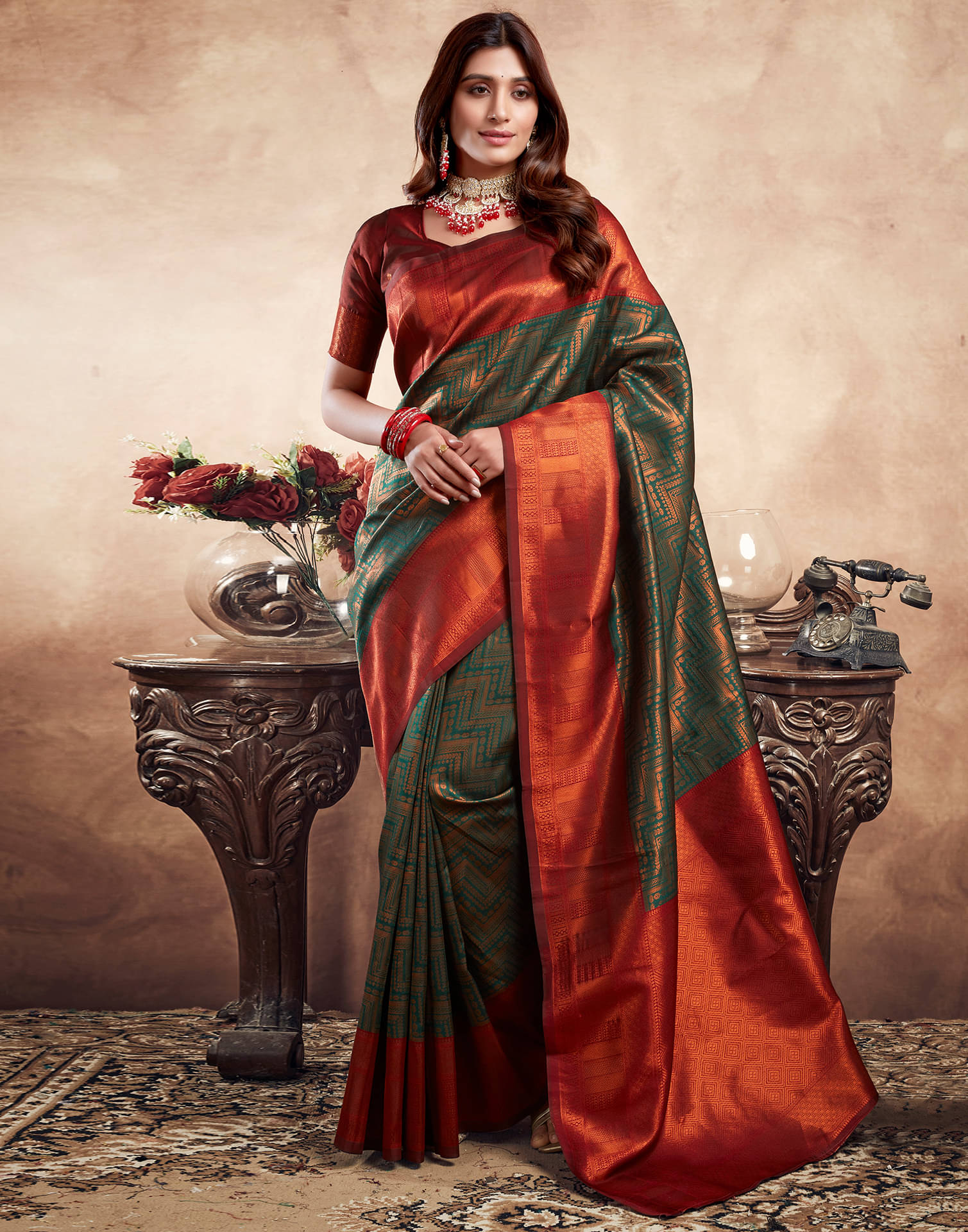     			Samah Art Silk Woven Saree With Unstitched Blouse Piece ( Fluorescent Green )